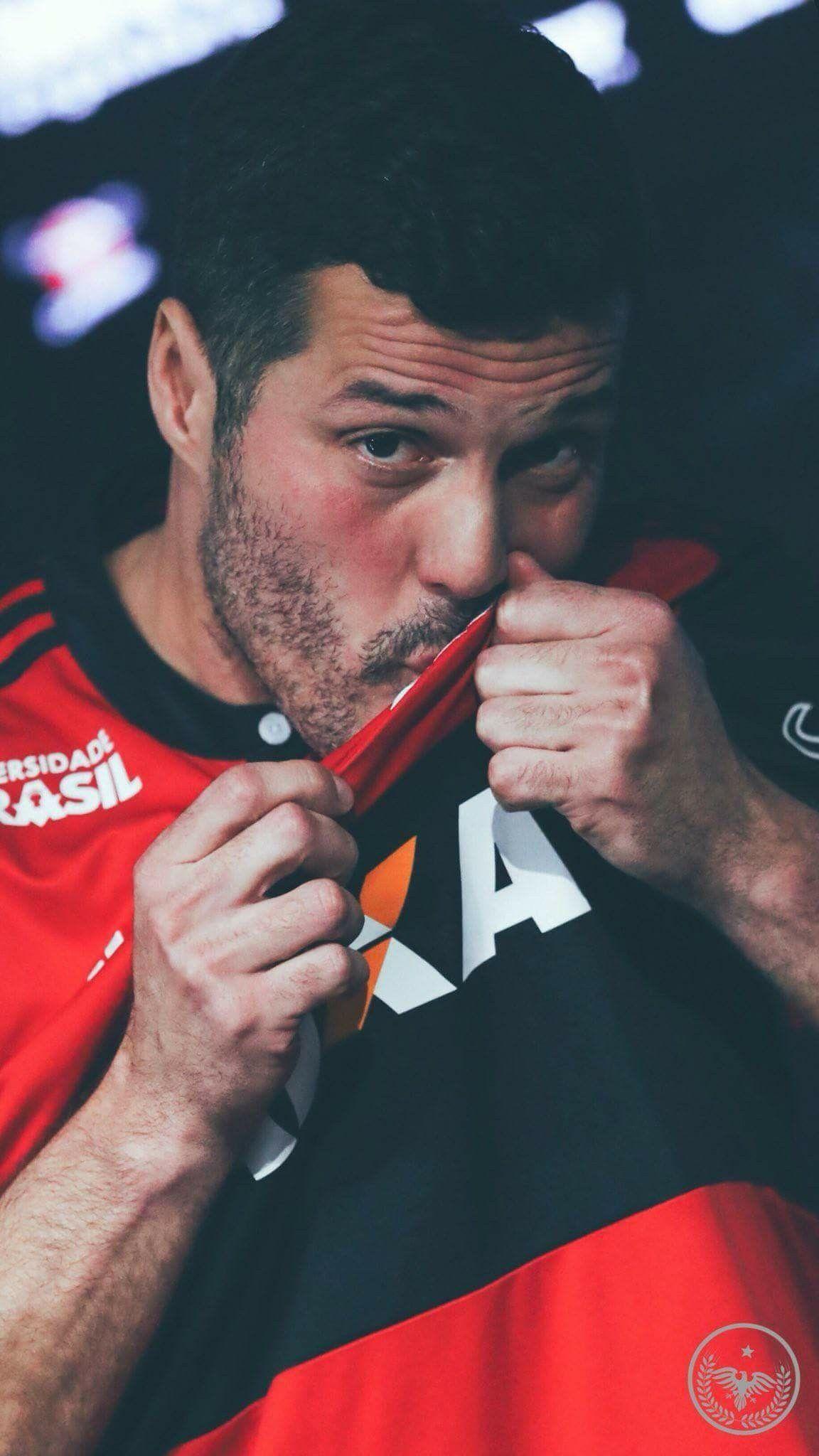 Julio Cesar. ⚫ Por 1895Edits. Twitter. Mengão