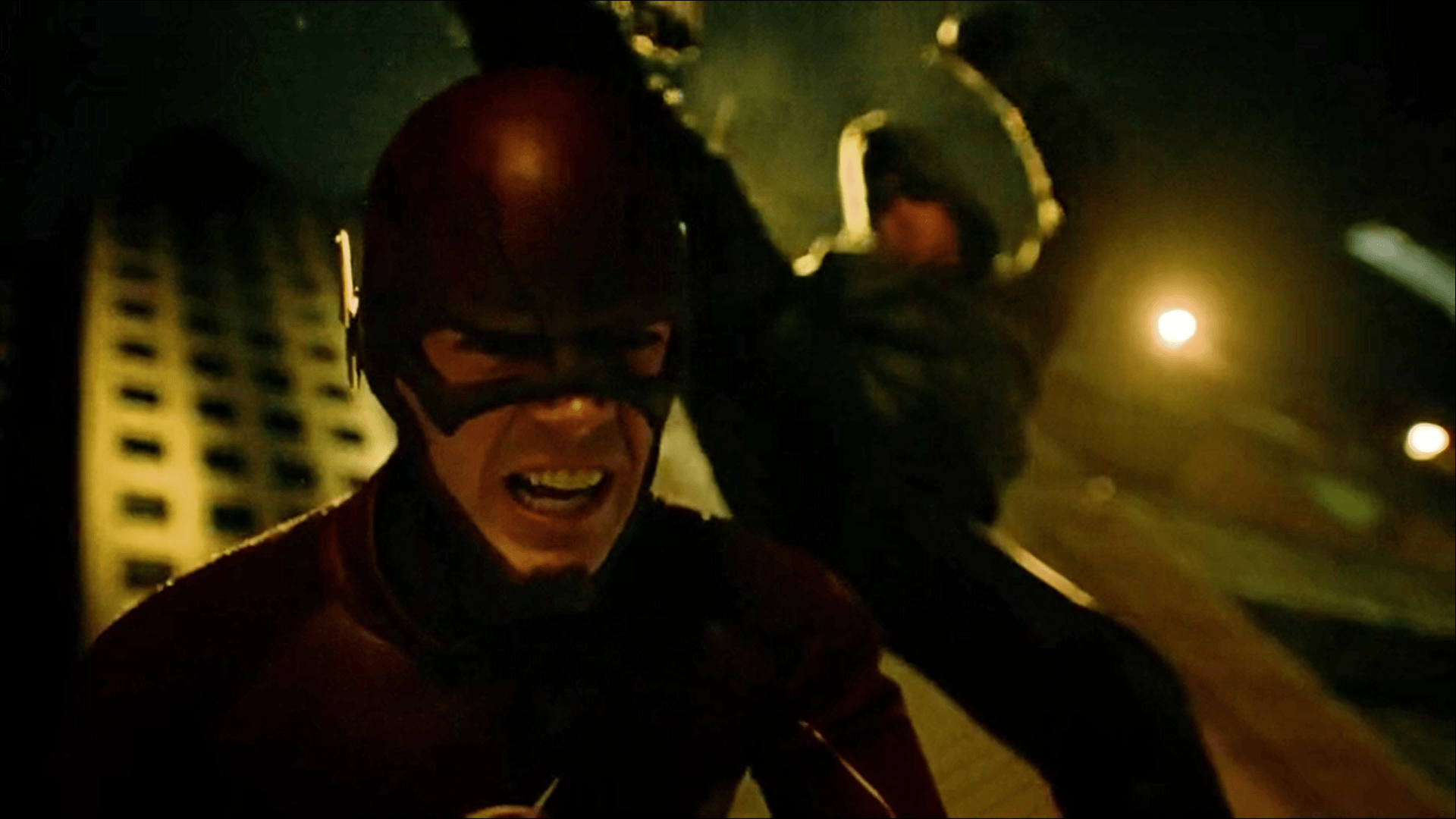 The Flash episode 8: Flash vs Arrow Discussion
