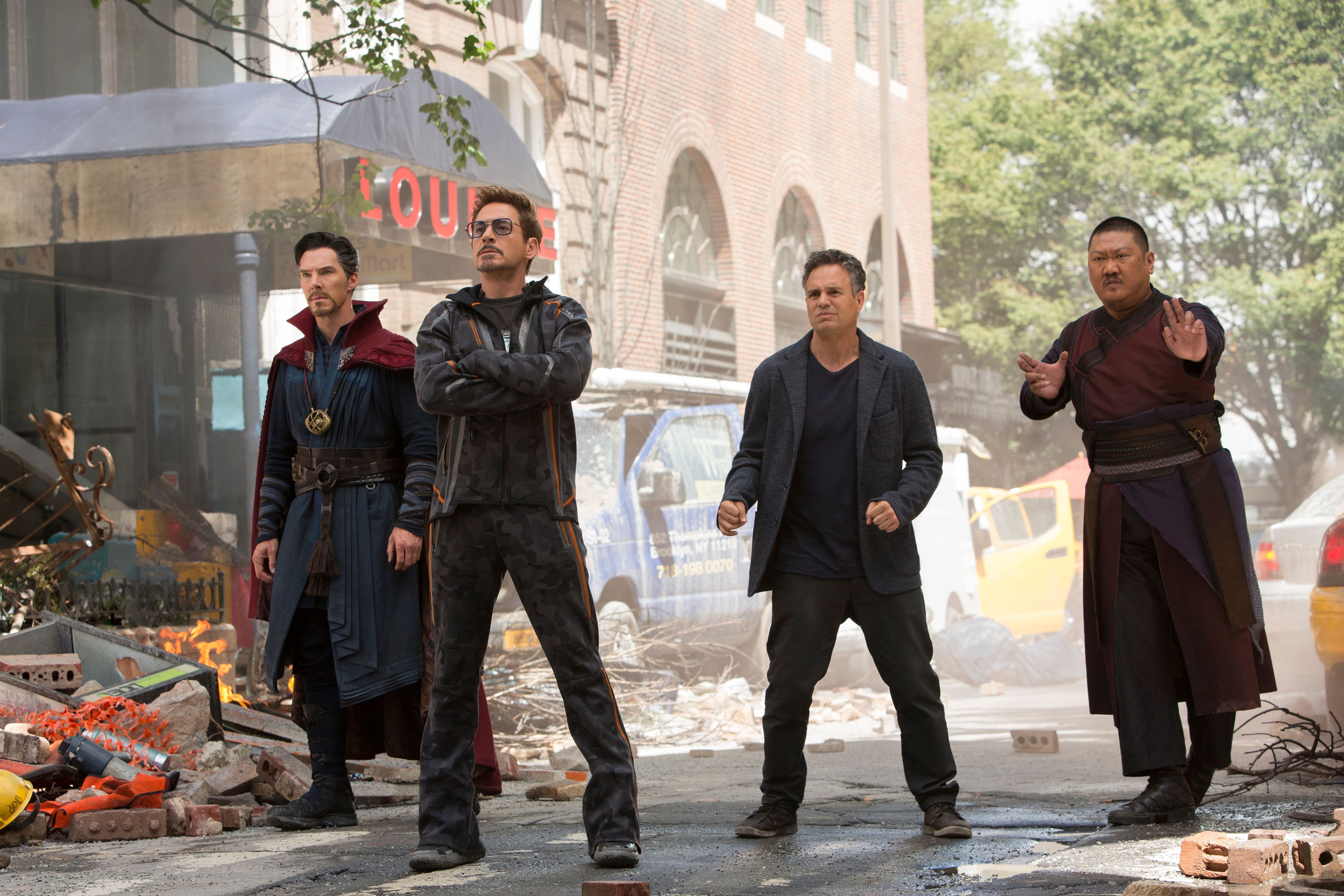 Tony Stark Doctor Strange Wong And Bruce Banner In Avengers Infinity