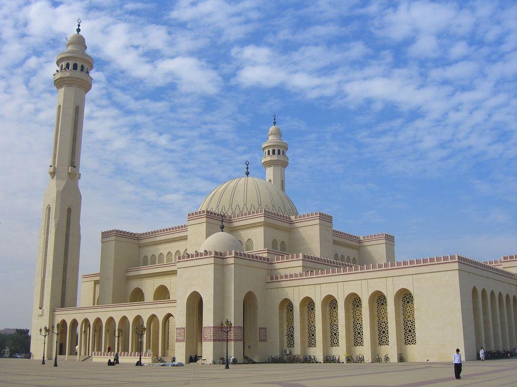 Islamic World: Al Fateh Mosque Wallpaper
