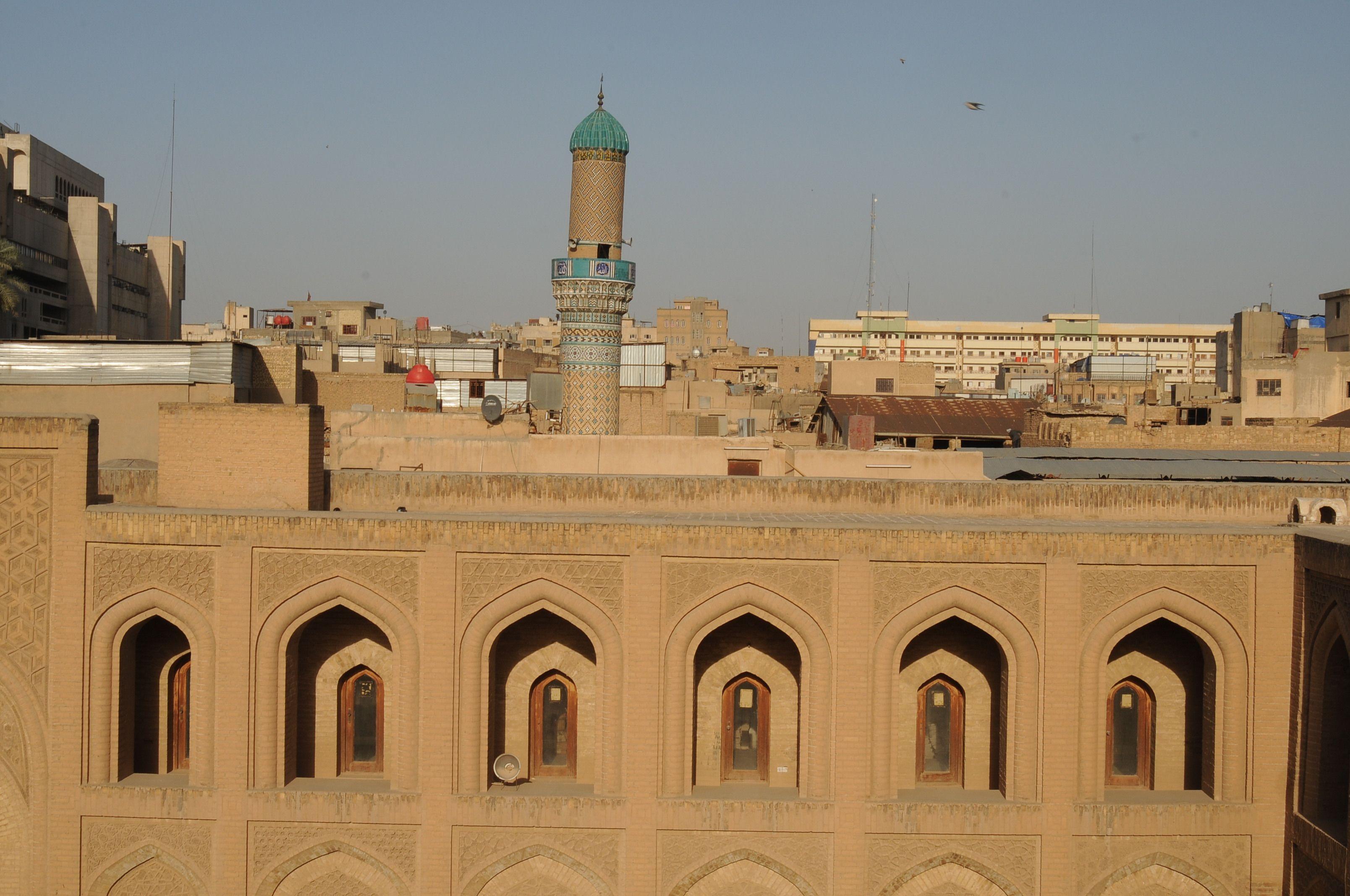 Арабский халифат город багдад. Медресе в Багдаде. Мадинат АС-Салам. Дворец Аль-Сиджуд Багдад. Багдад столица арабского халифата 800.