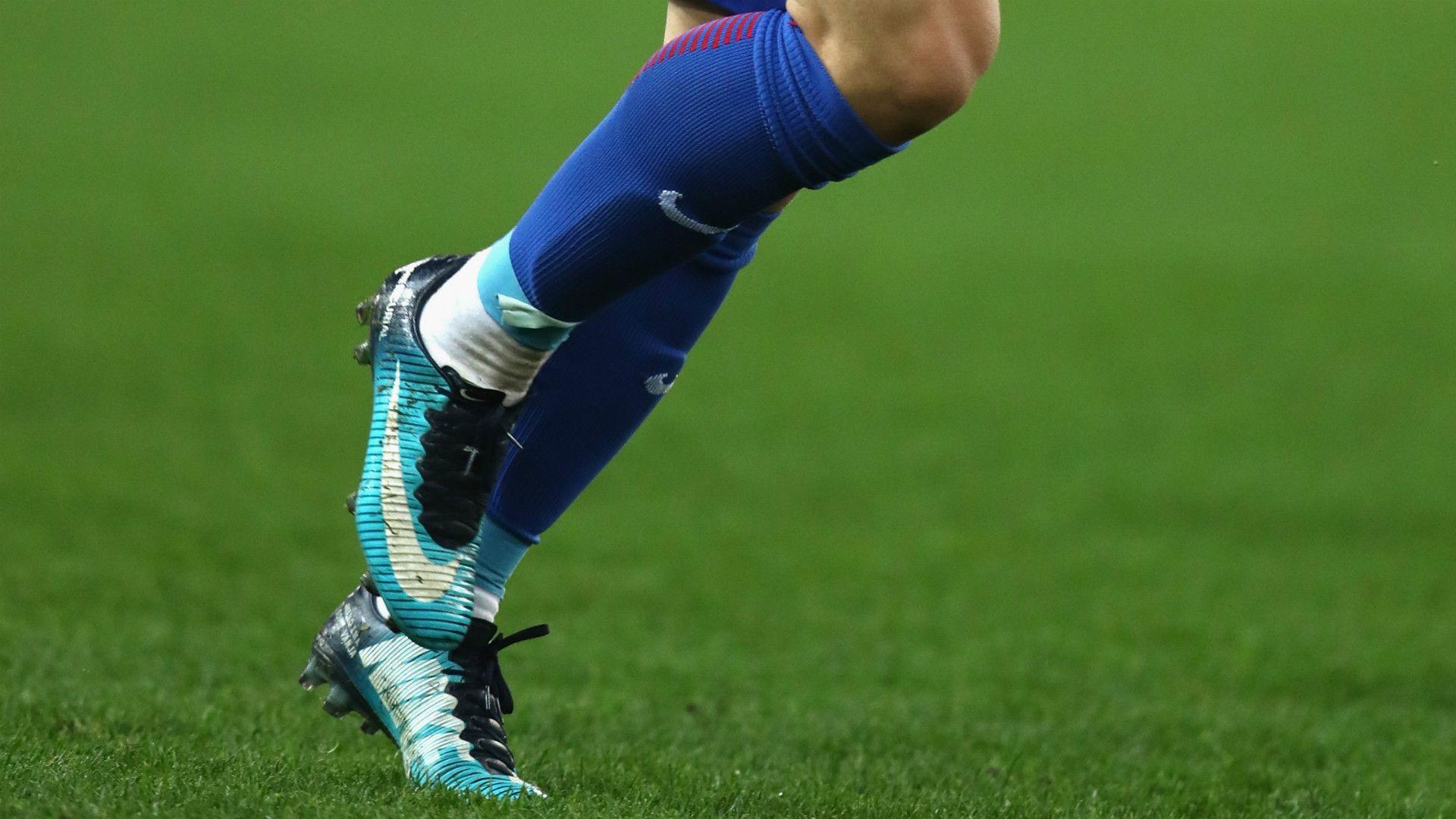 What football boots do Lionel Messi, Cristiano Ronaldo, Neymar & the