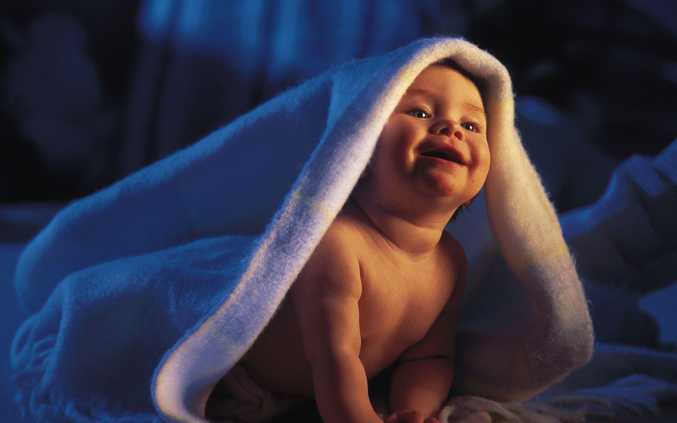 Download the Baby Under Blanket Wallpaper, Baby Under Blanket iPhone