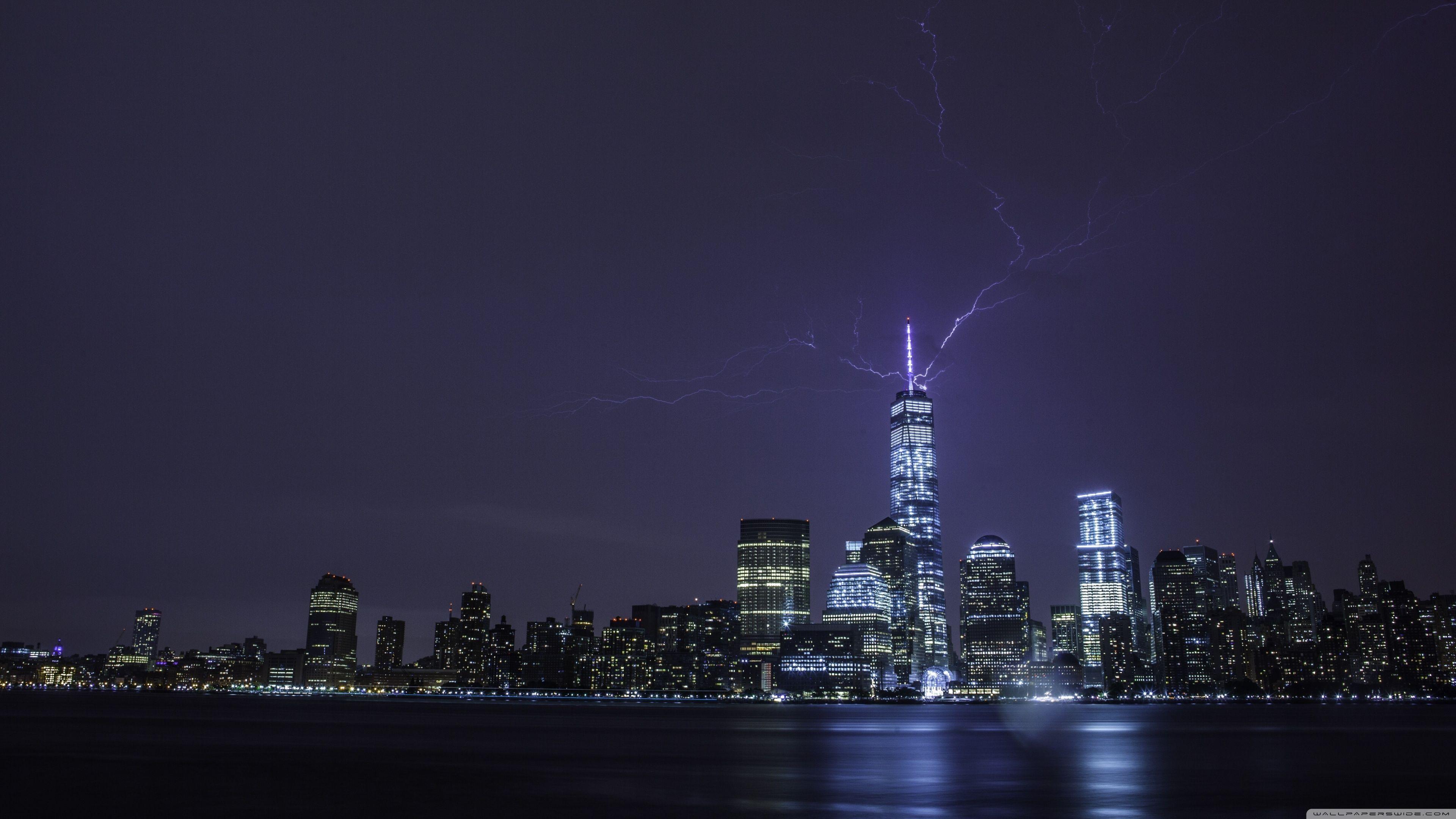 Lightning strikes One World Trade Center ❤ 4K HD Desktop Wallpaper