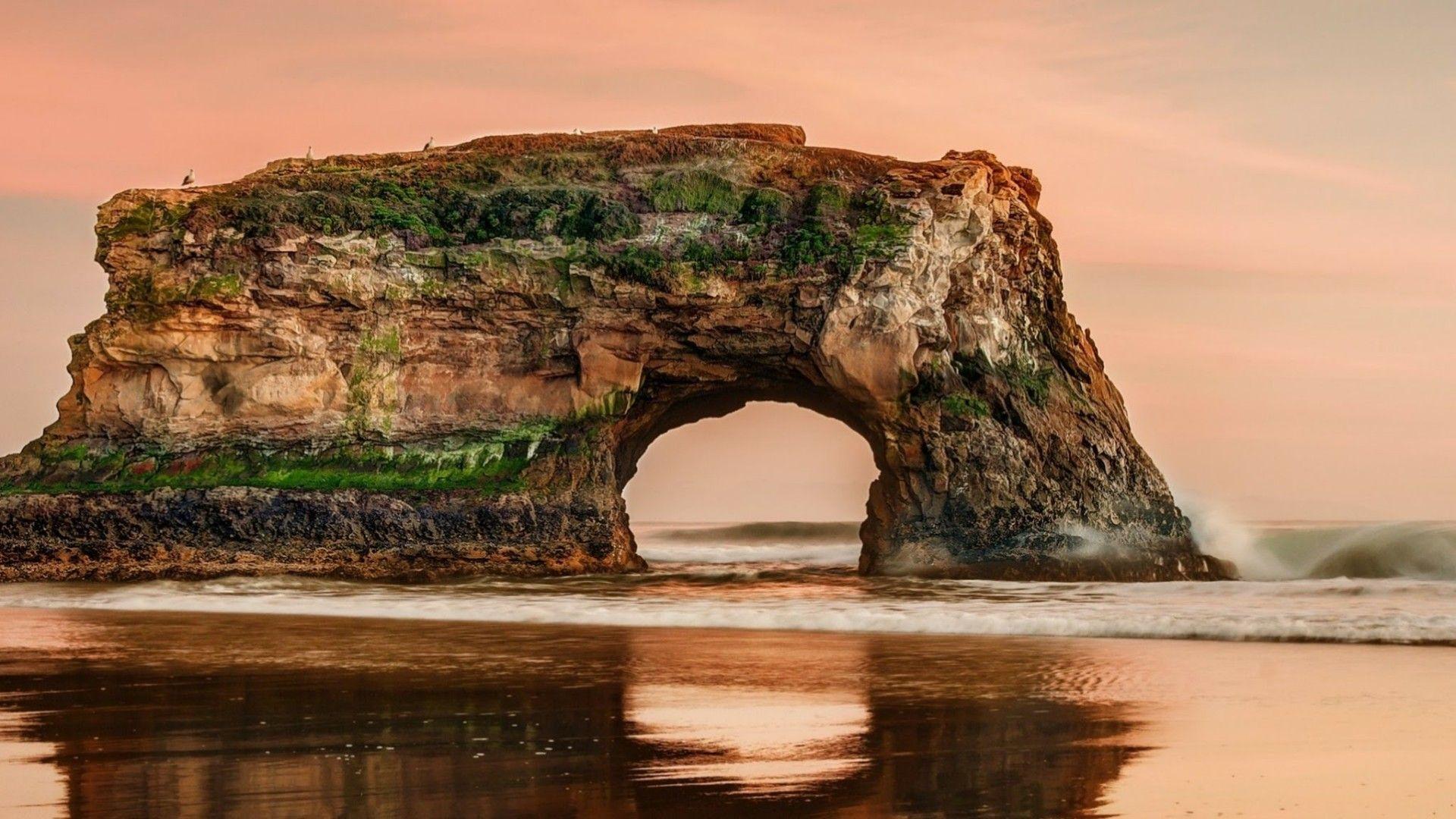 Natural Bridges State Beach Cruz, California Wallpaper