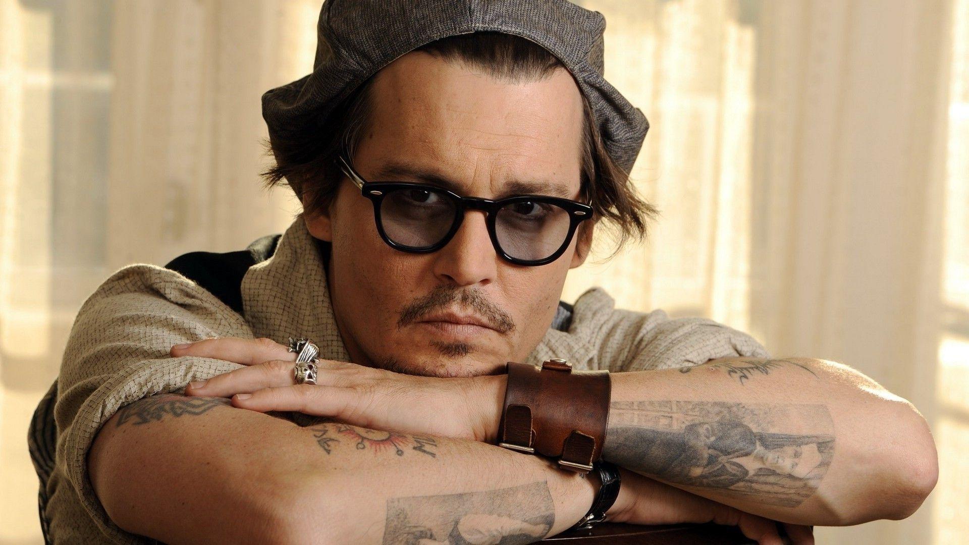 Awesome HD Wallpaper of Johnny Depp Hollywood Celebrity
