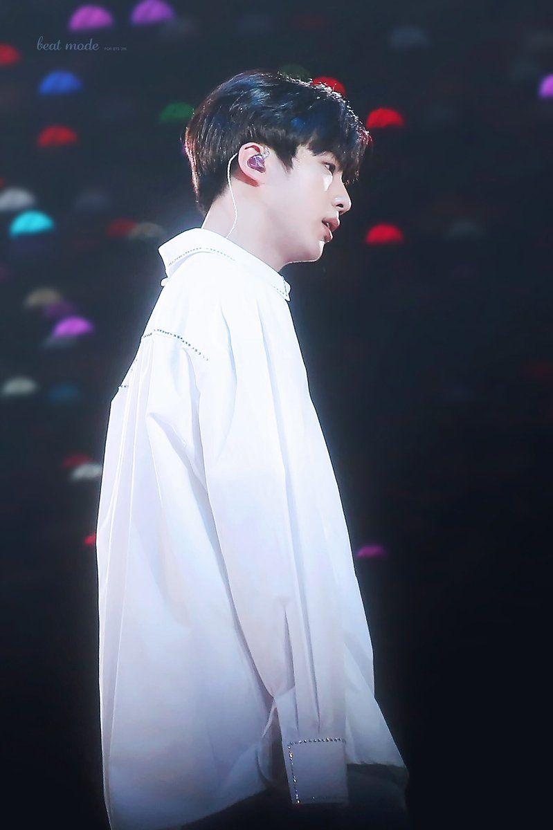 Được Nhúng 171202 HQ BTS ©2017MMA. BTS, Seokjin