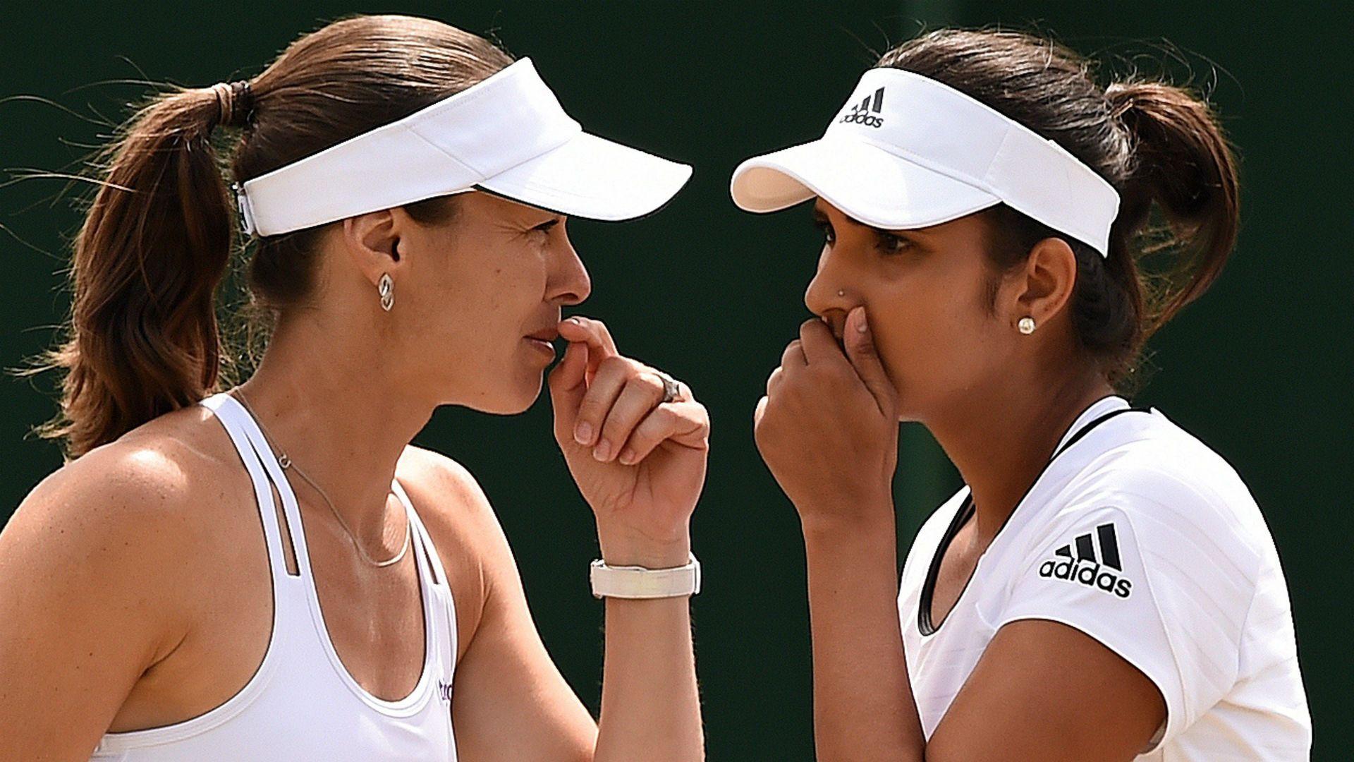 Sania Mirza helps Hingis to first Wimbledon title in 17 years