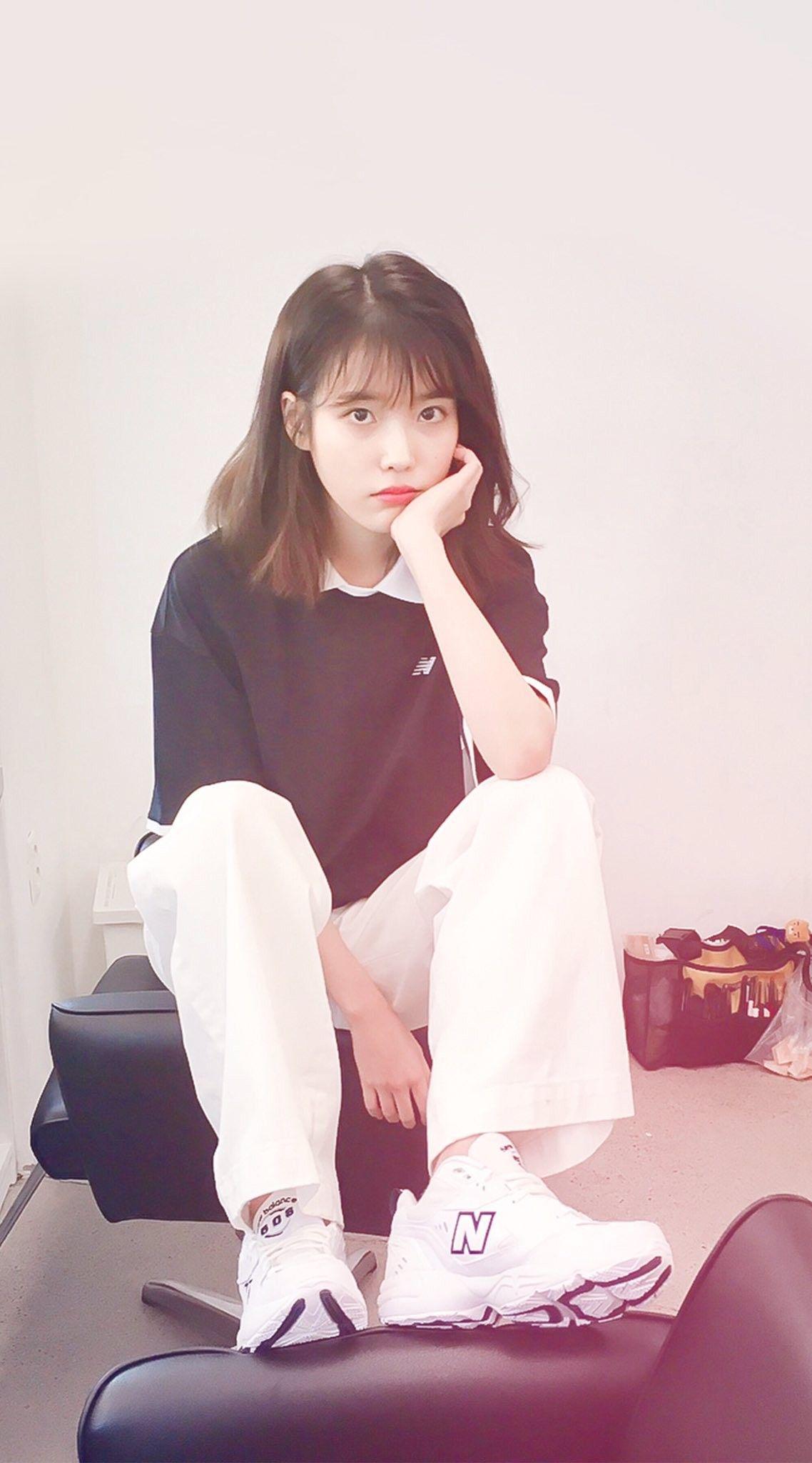 IU #wallpaper #dlwlrma. Kpop girls, Korean outfits