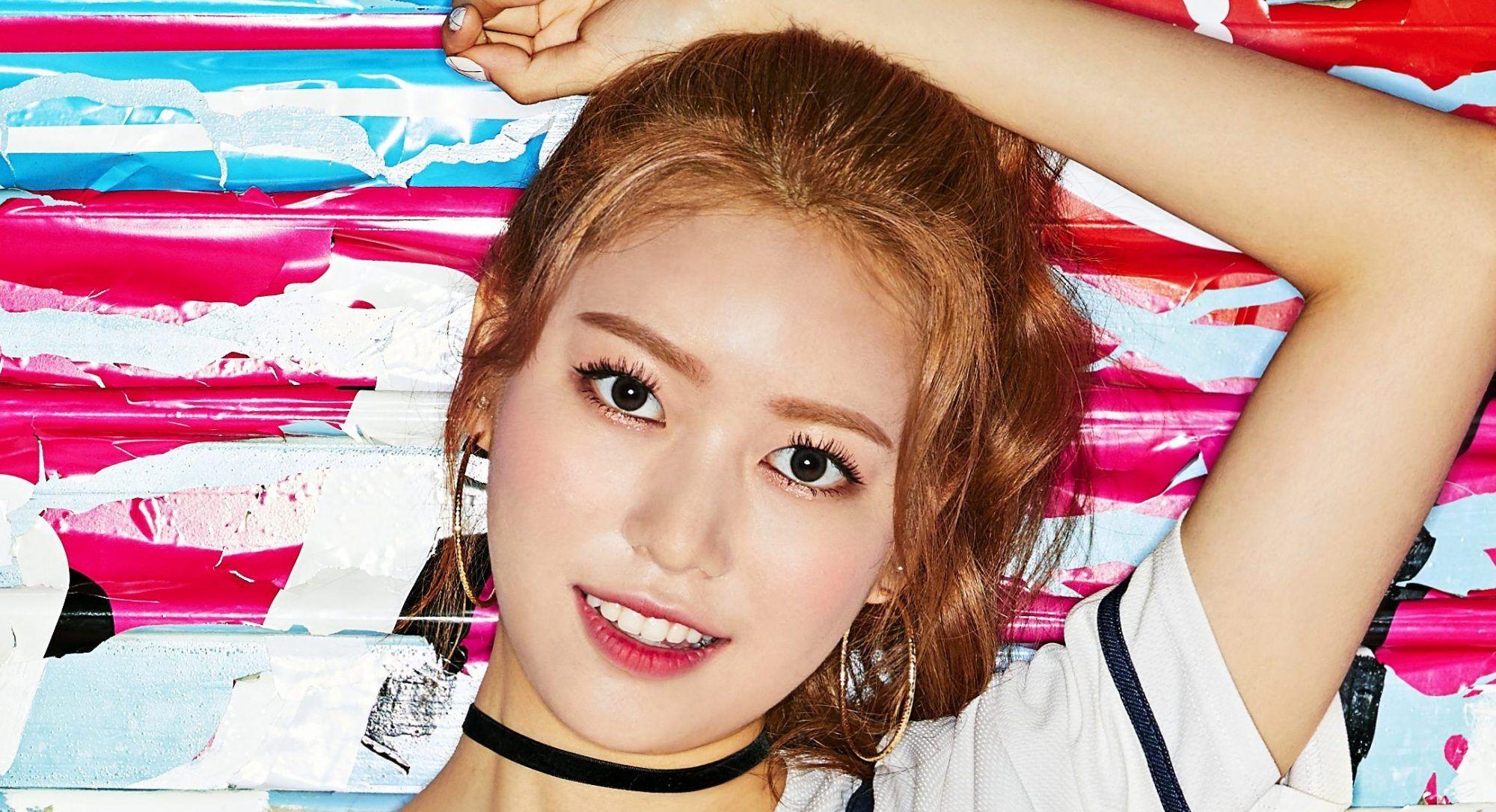 Joo E (MOMOLAND) Profile Pop Database / Dbkpop.com