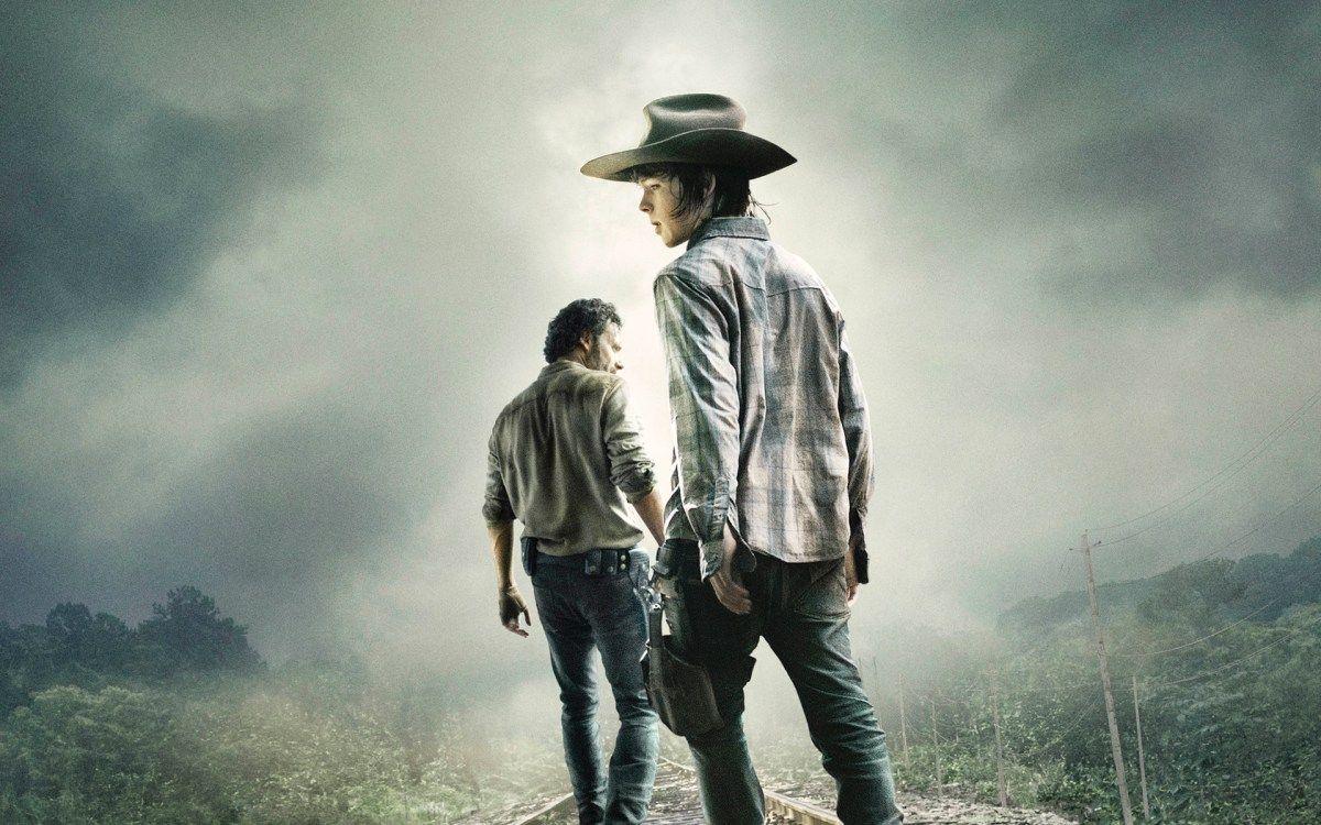 Walking Dead' Hits A Roadblock In Mid Season Premier Teaser. Horror