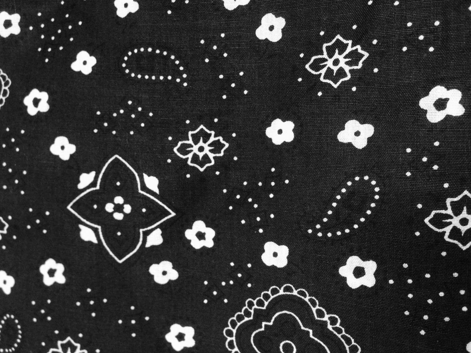 1600x1200px Black Bandana Wallpaper