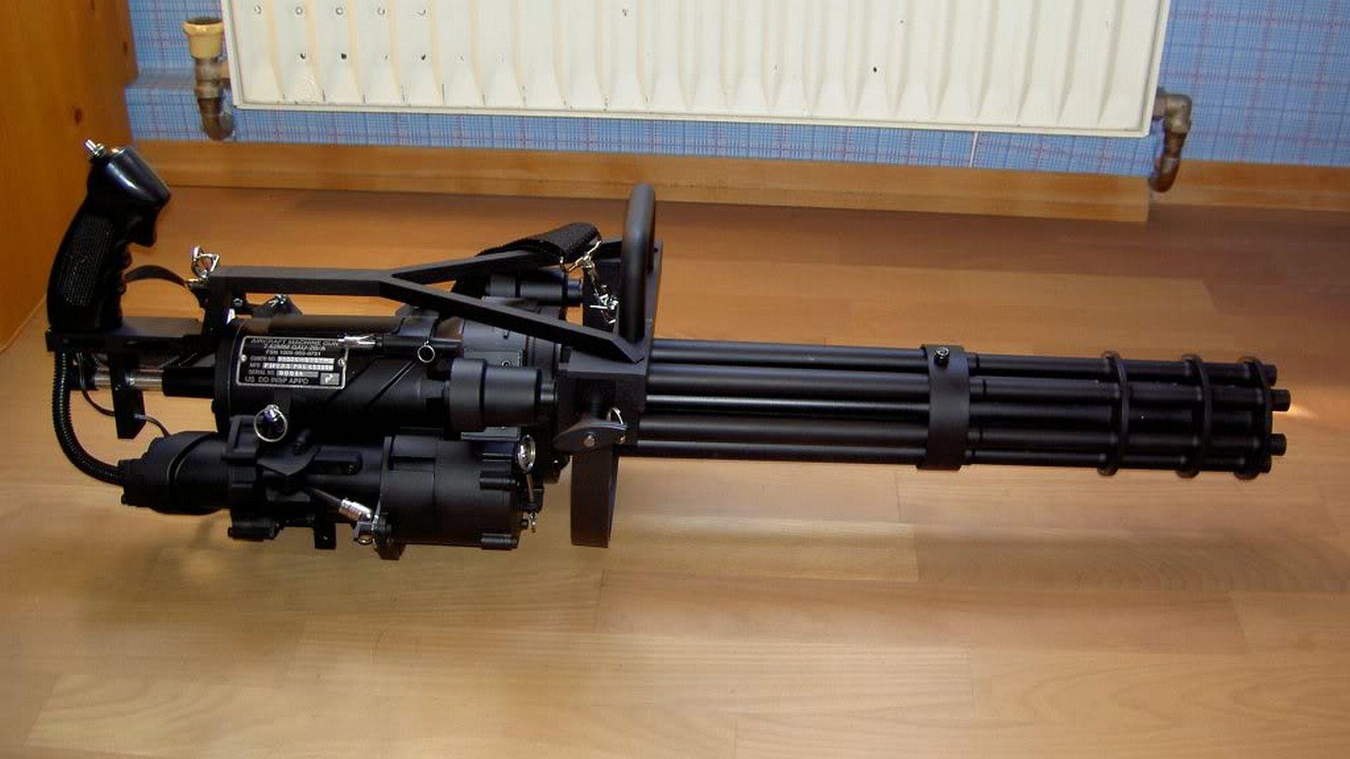 M134 Minigun HD Wallpaper