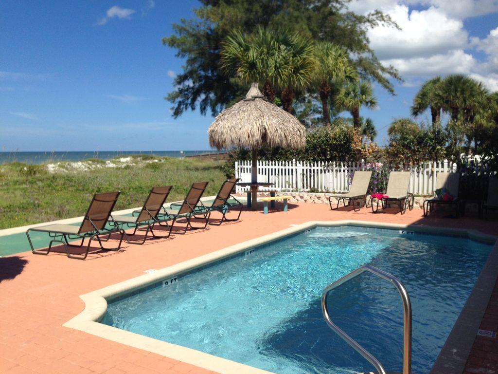 Paradise Found!! 2,200 sqft, Amazing 3br Gu