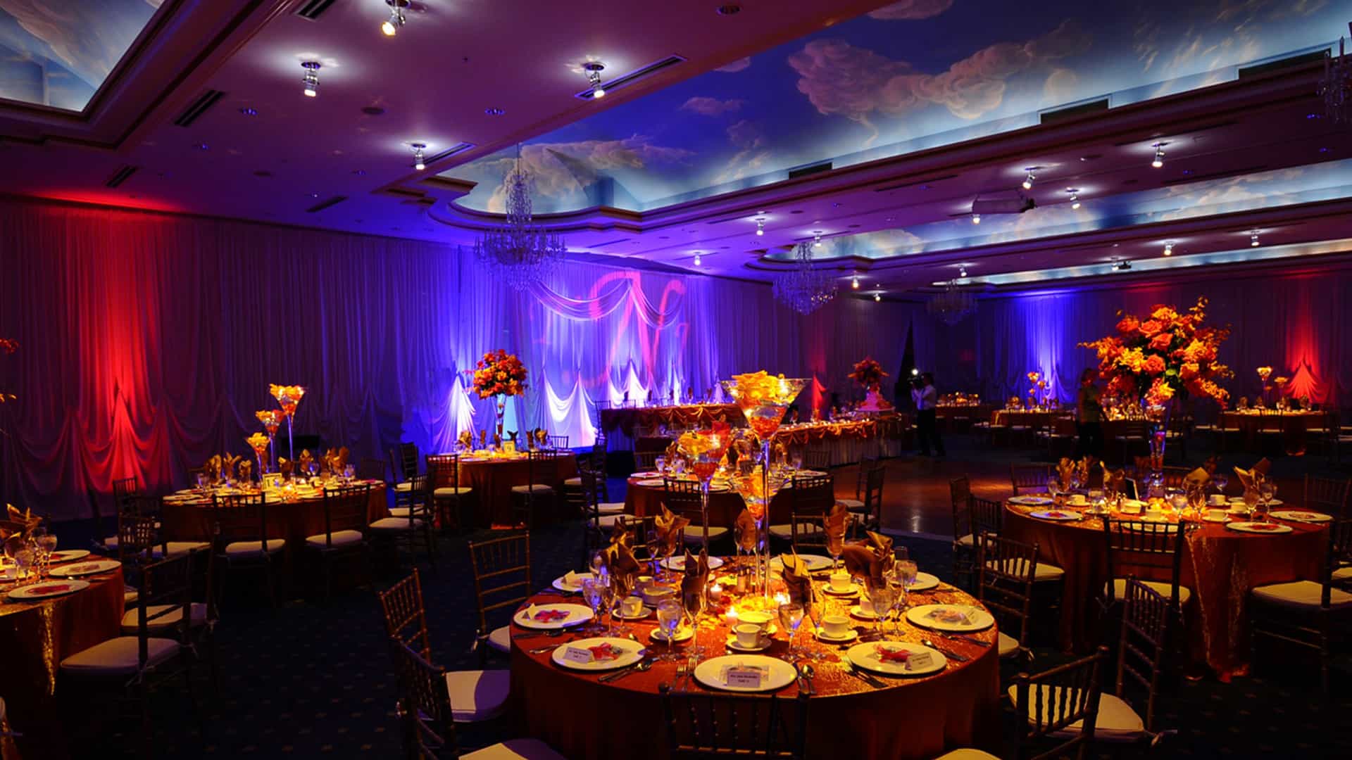 Top Banquet Hall in Chicago. European Crystal Banquets