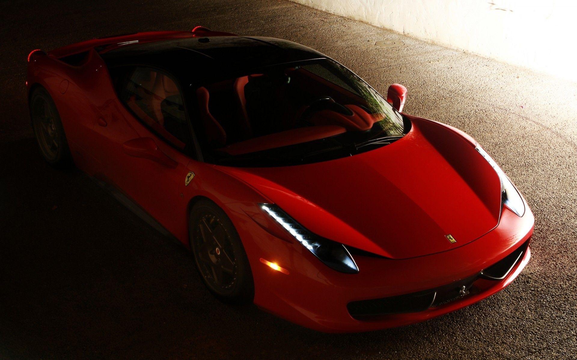 Red Ferrari Car Image Gallery