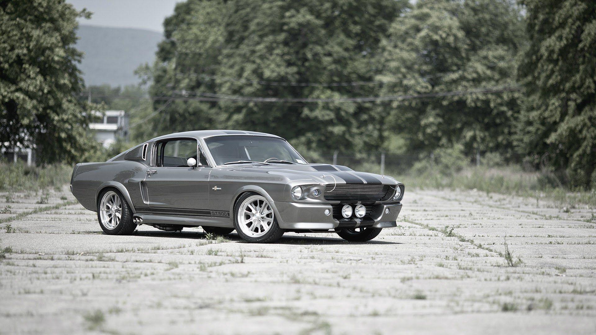 Ford Mustang Shelby GT500 ( Eleanor ) Review Outside & Inside