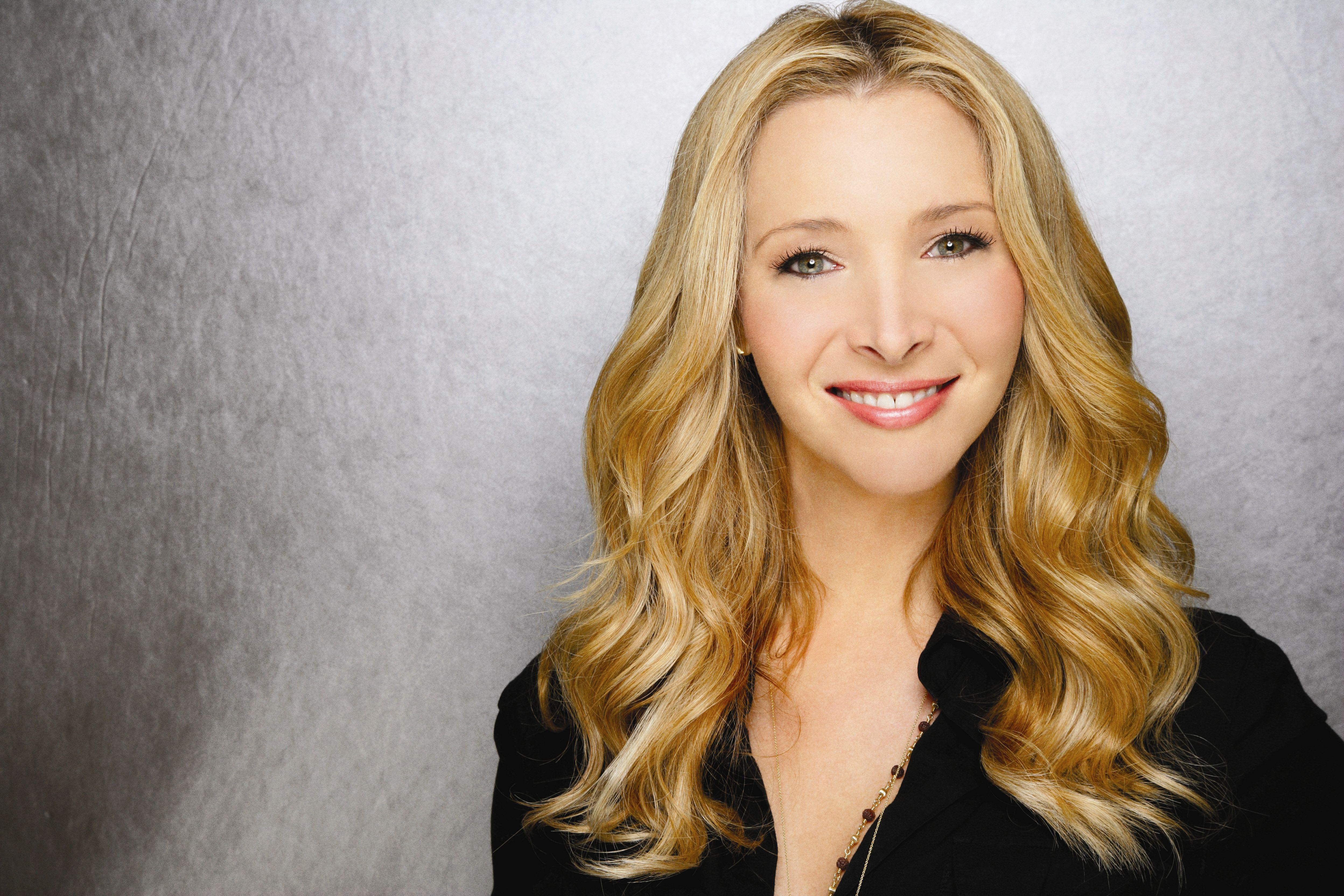 Lisa Kudrow Wallpapers - Wallpaper Cave