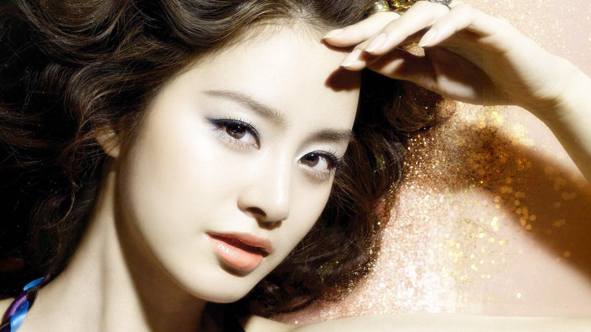 Kim Tae Hee Wallpaper for Desk×1080 Definition