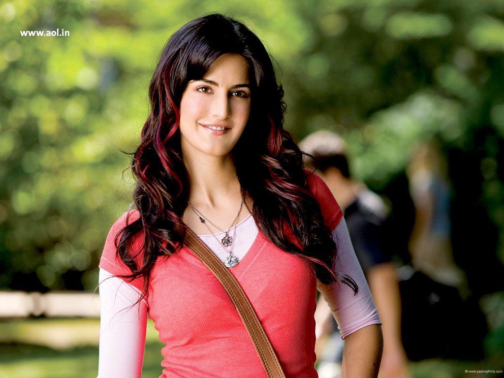 Beautiful Katrina Kaif Wallpaper Download Latest HD Photo
