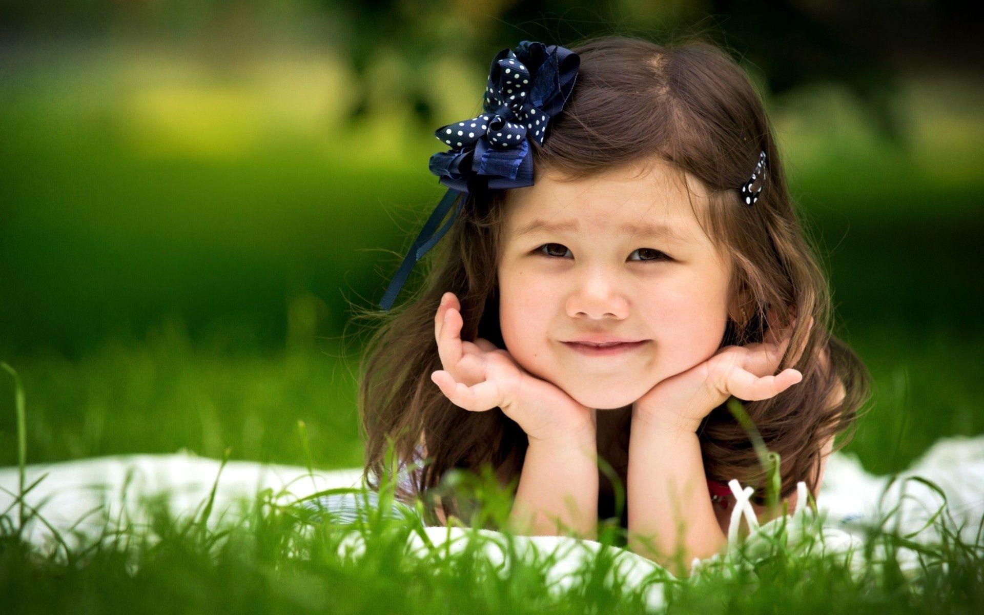 Cute Kid Widescreen 2014 HD Wallpaper