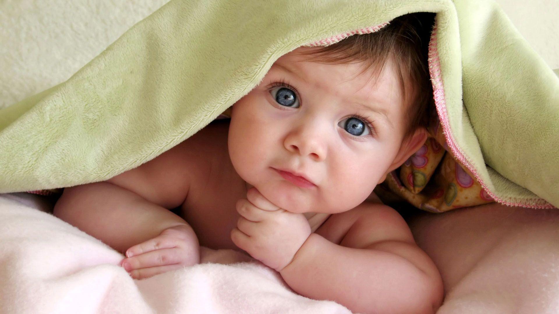 Cute Baby HD dektop Wallpaper Free Download