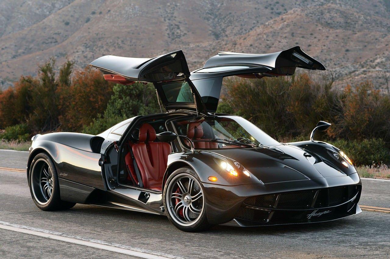 Pagani Huayra Background and Image.SCB Wallpaper