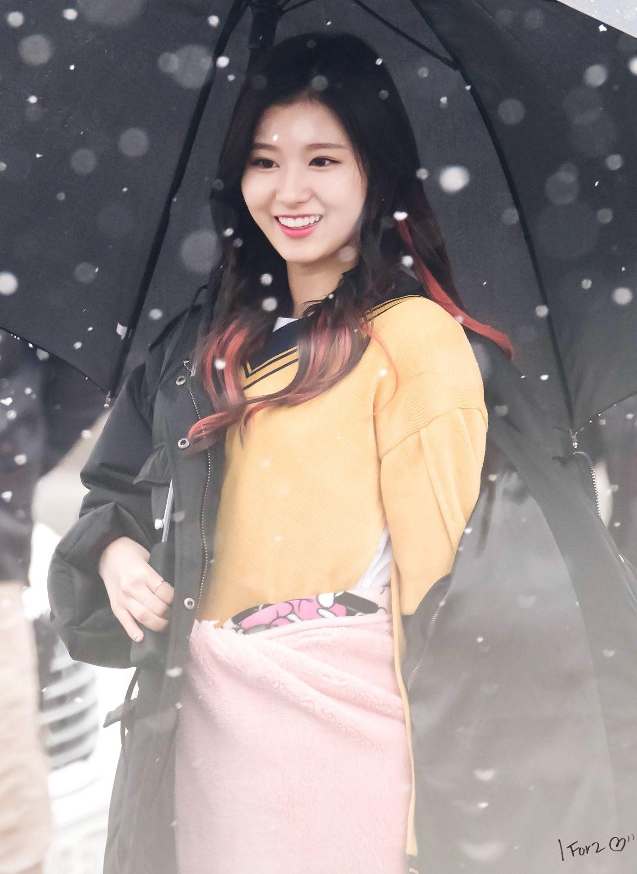 Minatozaki Sana Android IPhone Wallpaper KPOP