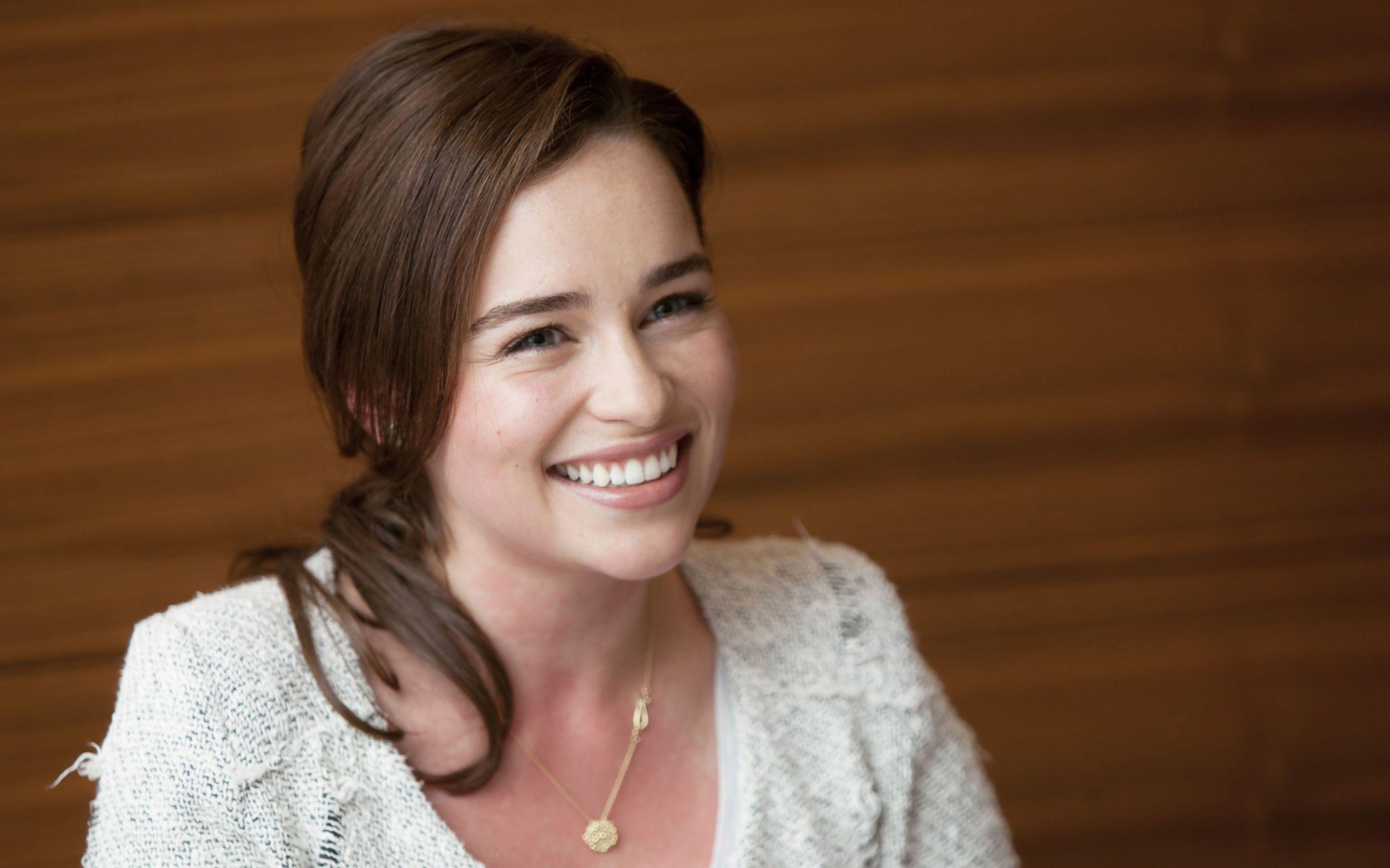 Emilia Clarke Wallpaper, Picture, Image