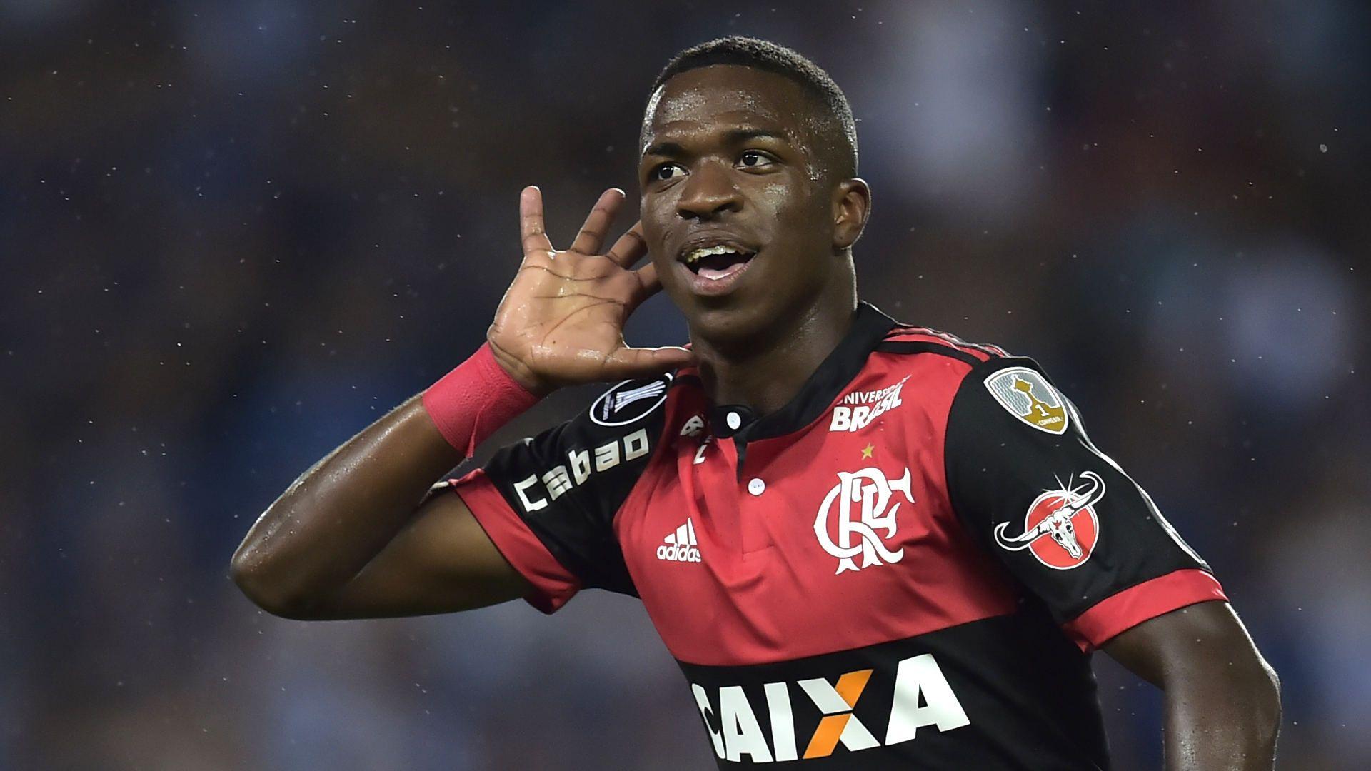 Vinícius Júnior no Real Madrid: valor da transferência, salário