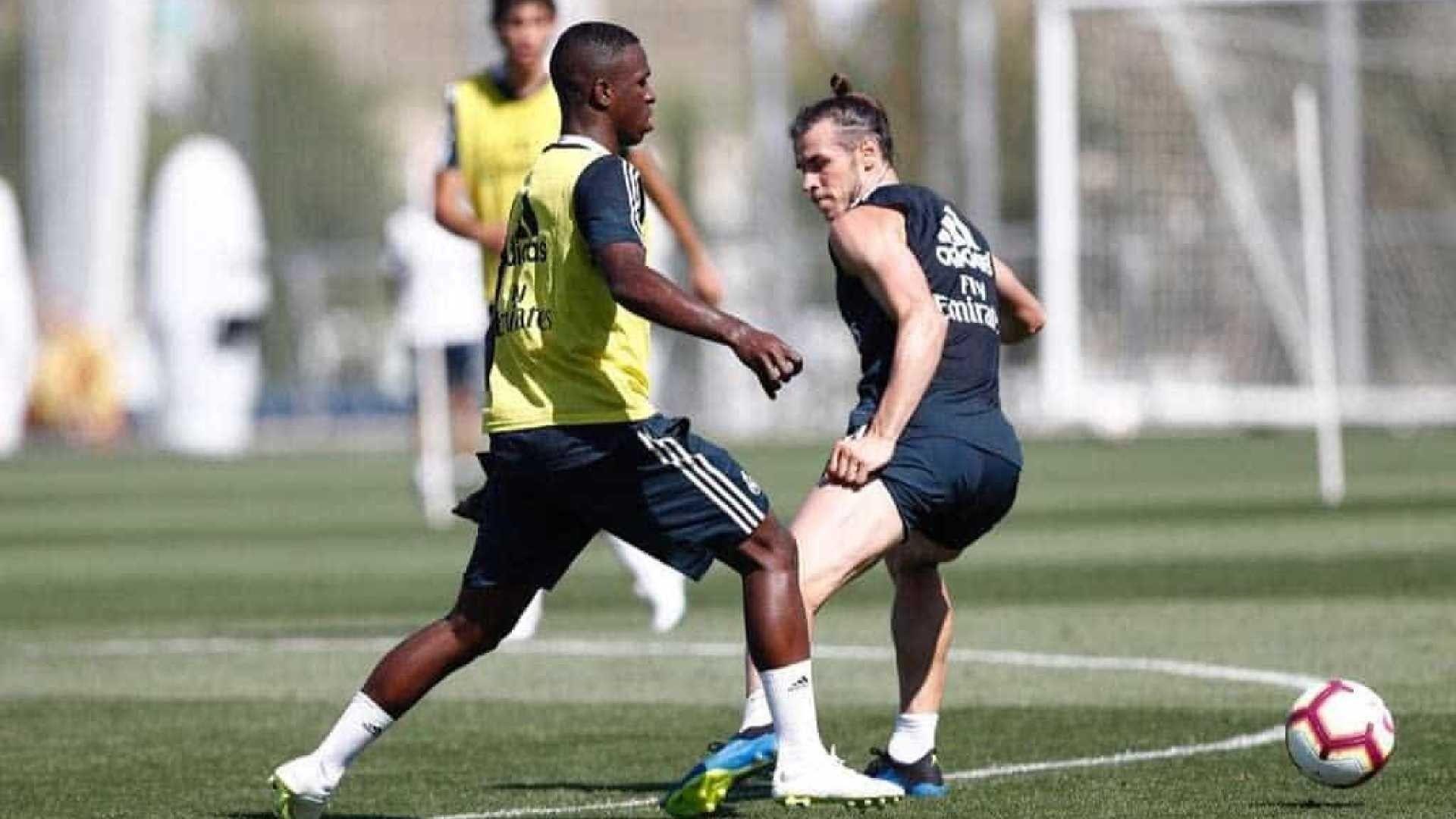Bale fica 'tonto' com drible de Vinícius Jr. em treino no Real