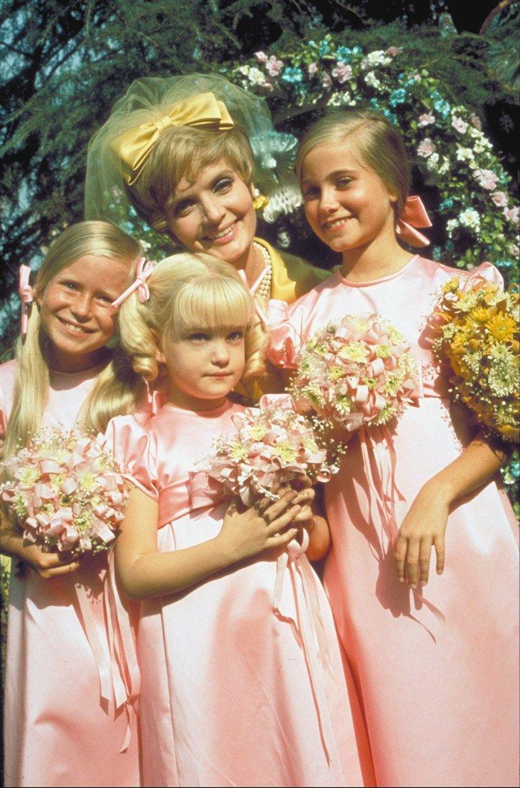 Maureen McCormick posts Mother's Day photo to her late 'Brady Bunch
