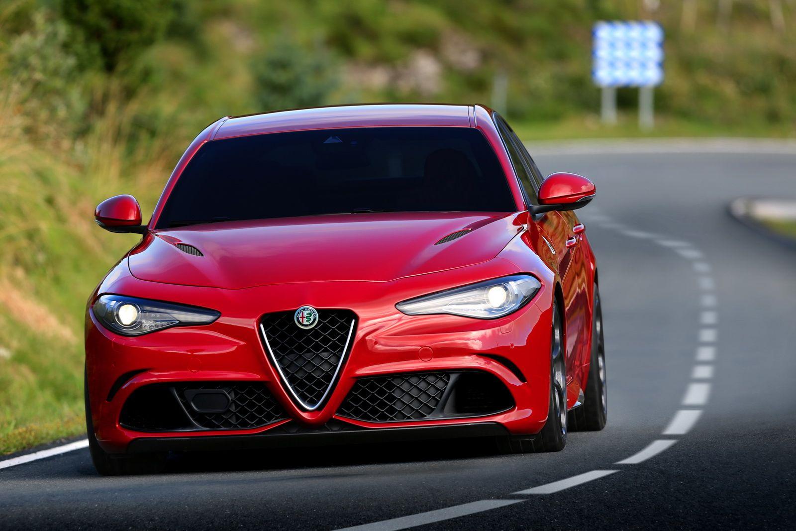 Alfa Romeo Giulia 2015 HD wallpaper free download