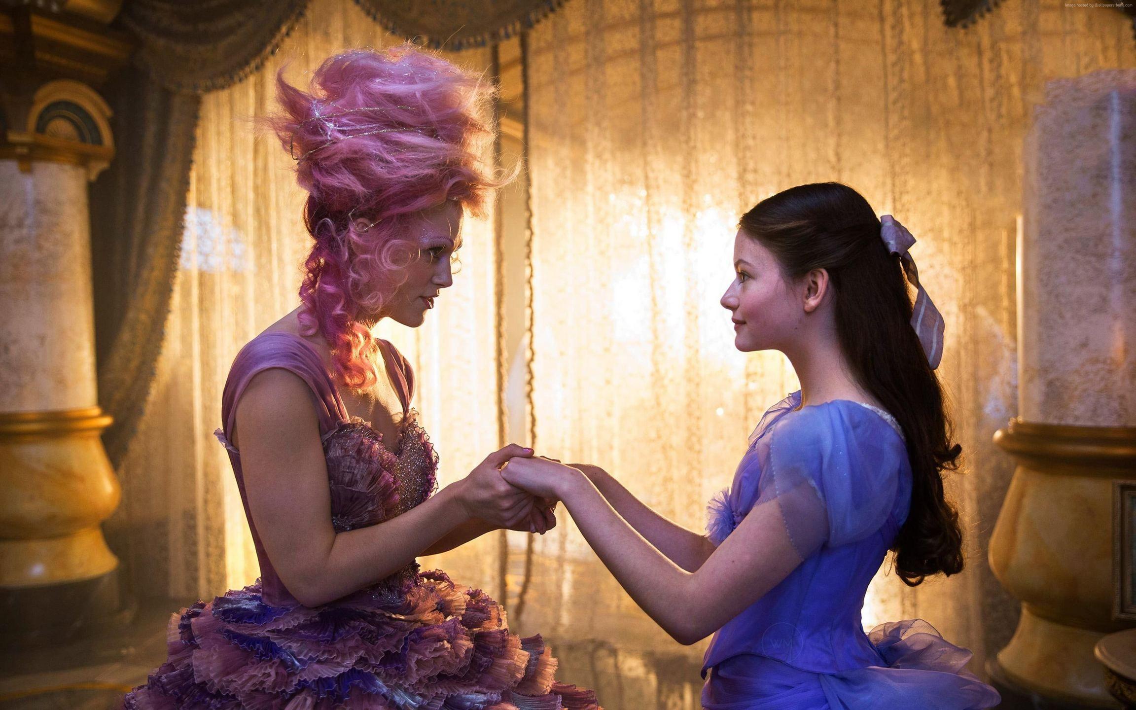 The Nutcracker and the Four Realms Mackenzie Foy Keira Knightley