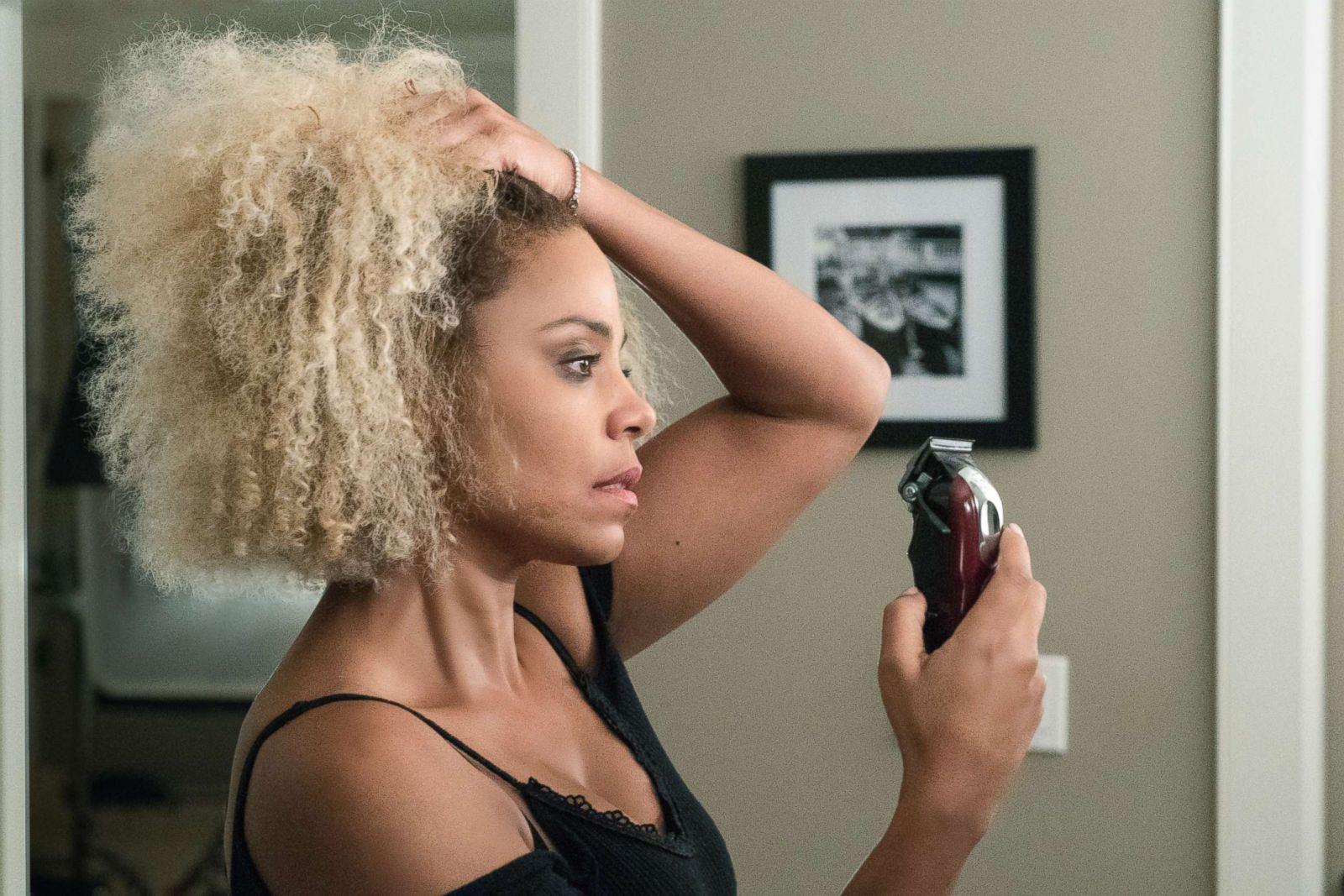 Sanaa Lathan shaves off her hair in the trailer for 'Nappily Ever