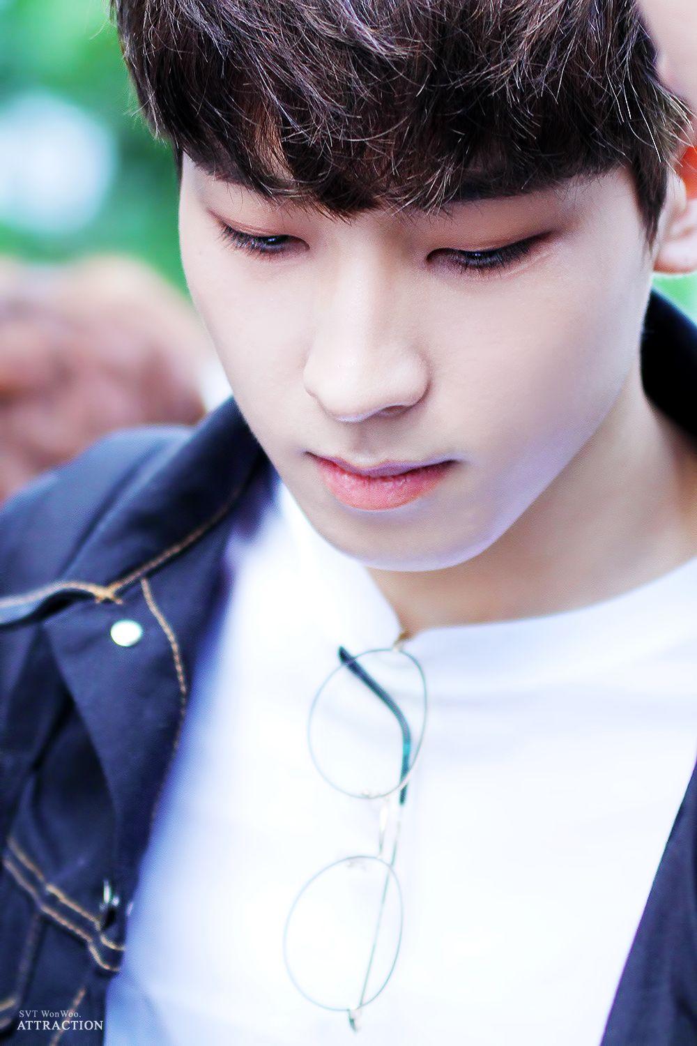 Wallpaper Wonwoo Seventeen Labzada Wallpaper