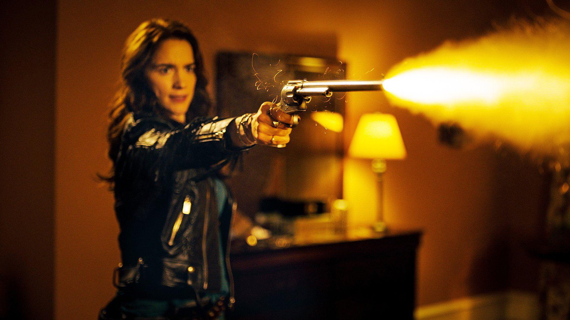 Wynonna Earp HD Wallpaper