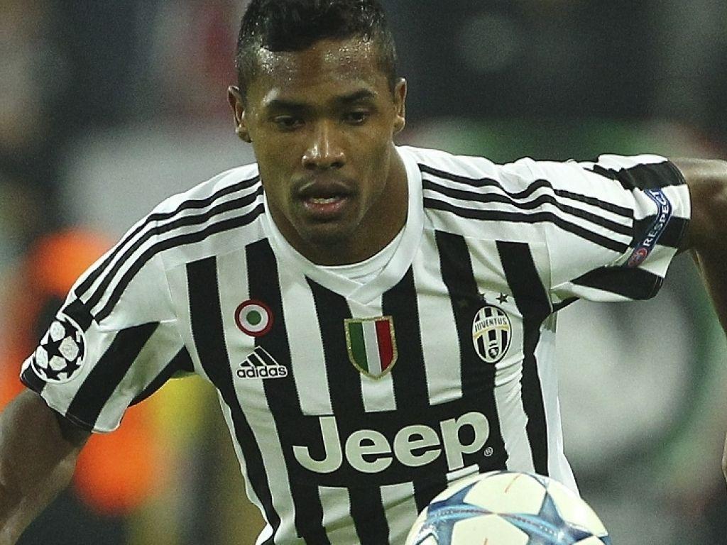 Juventus reject Chelsea's Sandro bid. FOX Sports Asia