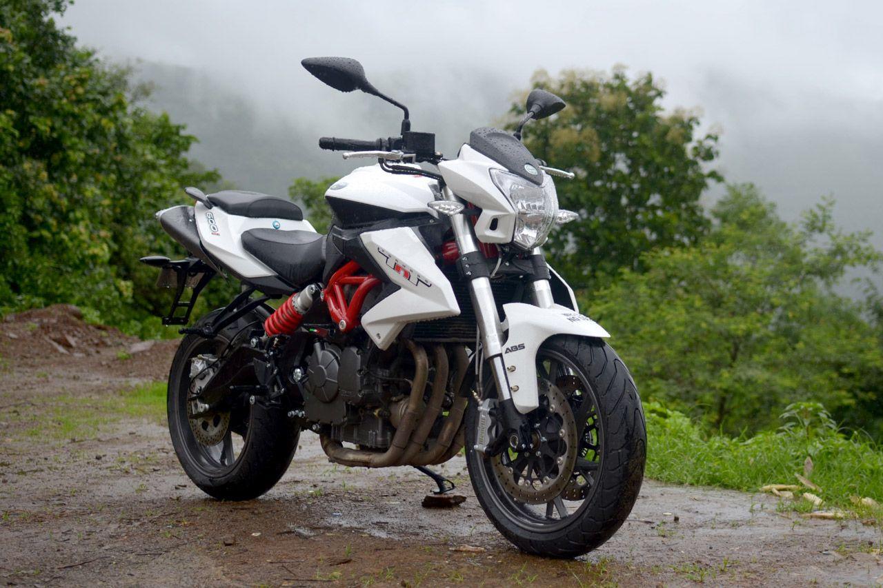 Benelli TNT 600i ABS photo gallery