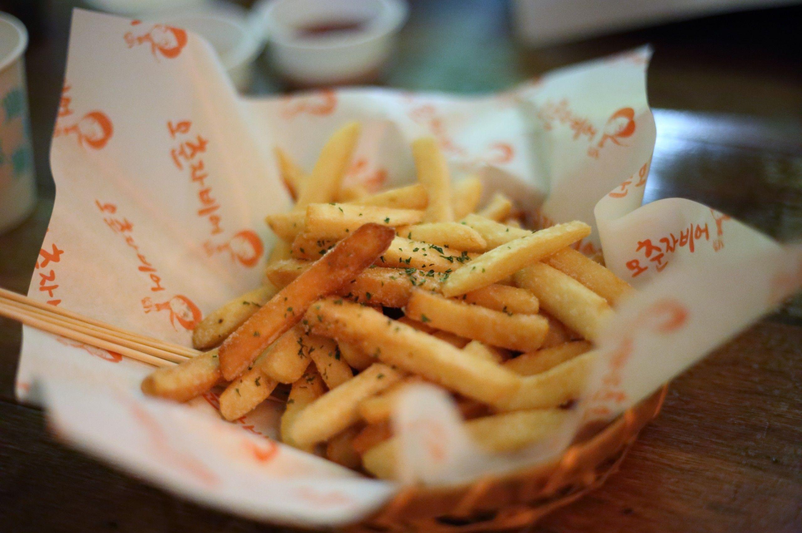 Download 2560x1700 French Fries, Potato Wallpaper for Chromebook