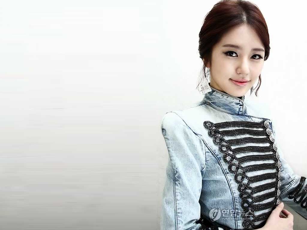 Todd Allen: Yoon Eun Hye High Quality Wallpaper