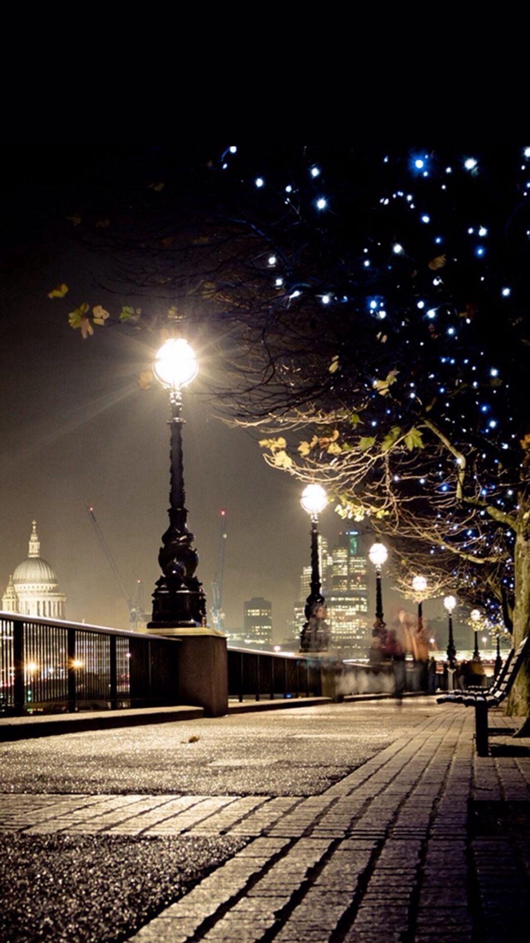Dark Night Street Lamp Shiny Light IPhone 6 Wallpaper Download. IPhone Wallpaper, IPad Wallpaper One Stop Do. Walks In London, Beautiful Places, London England