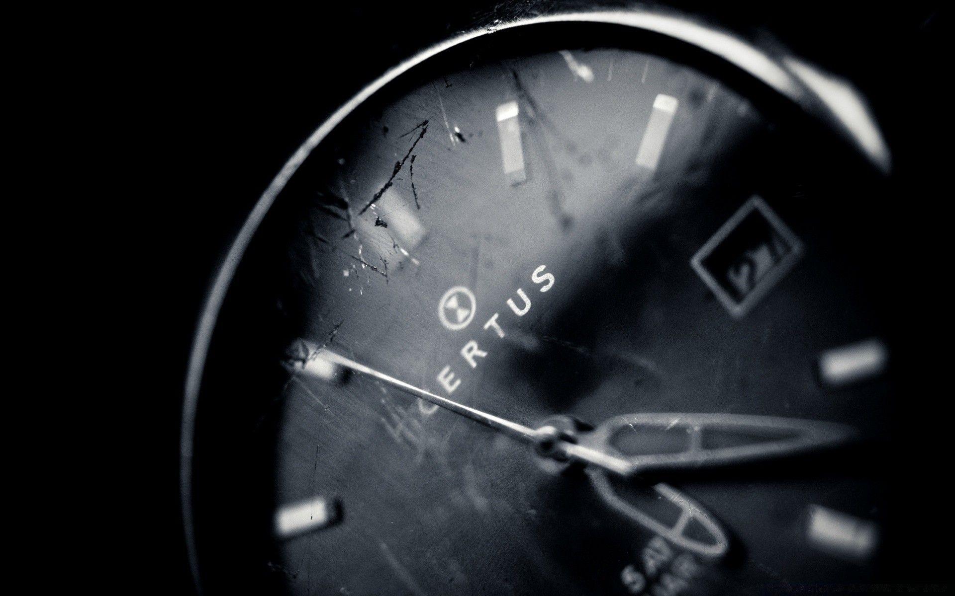 Old Wristwatch. Android wallpaper for free