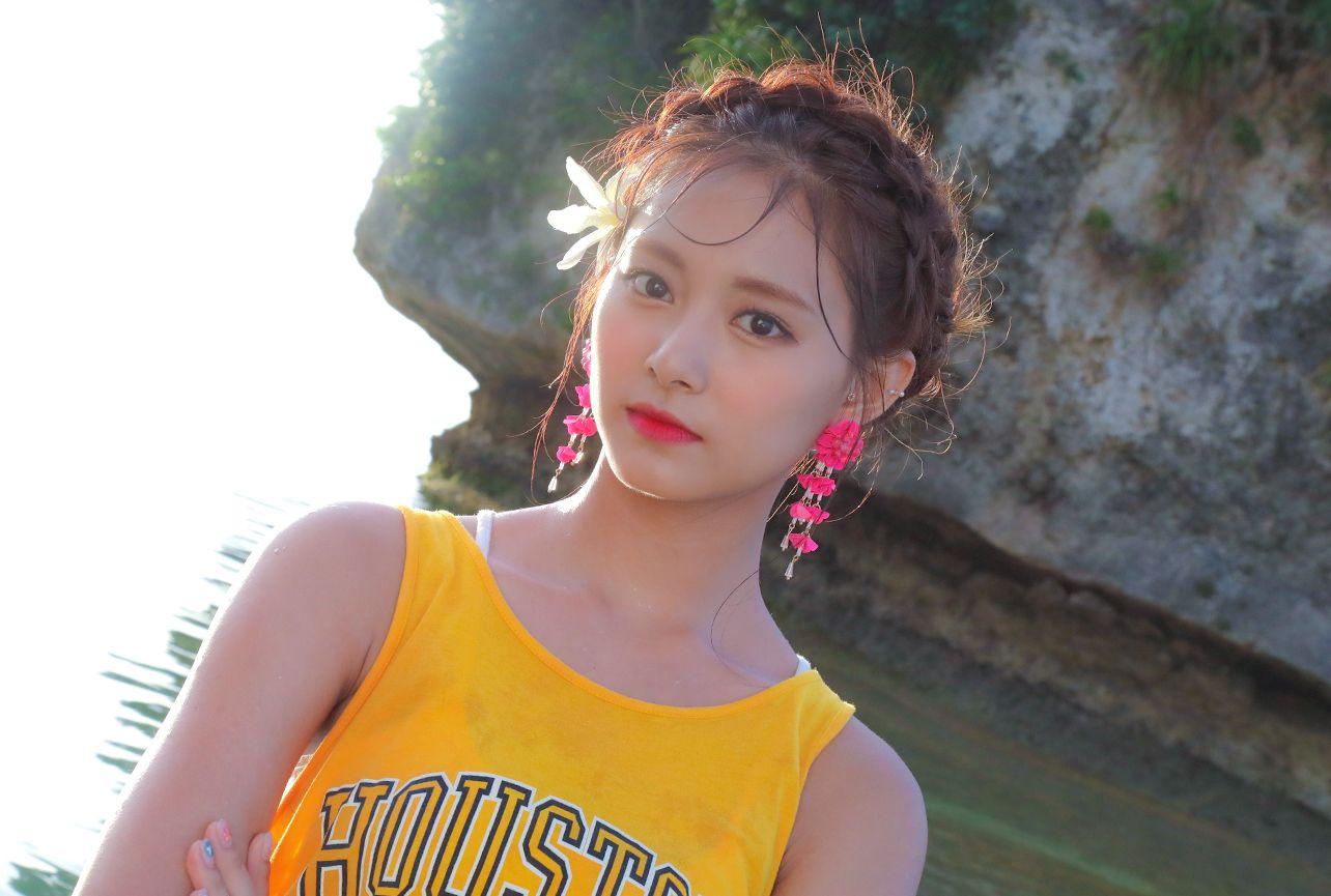 Twice (JYP Ent) Bilder Tzuyu 'Dance the Night Away' behind HD