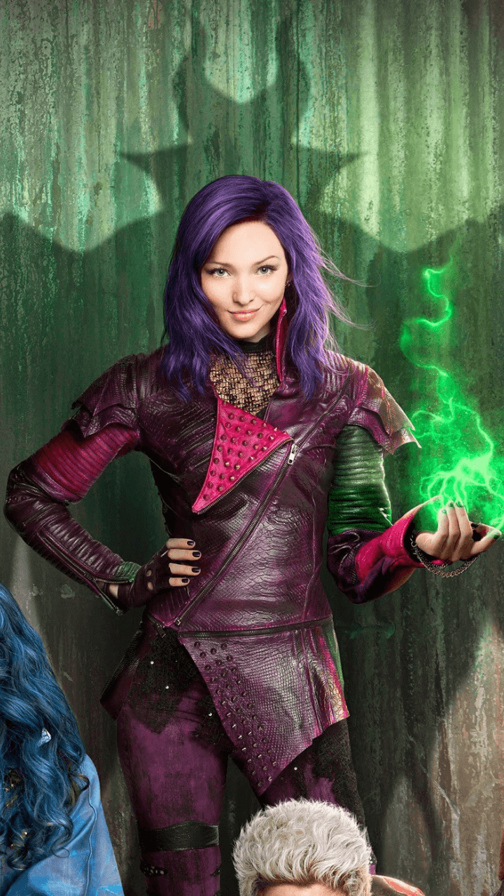 Descendants Mal And Evie Wallpapers