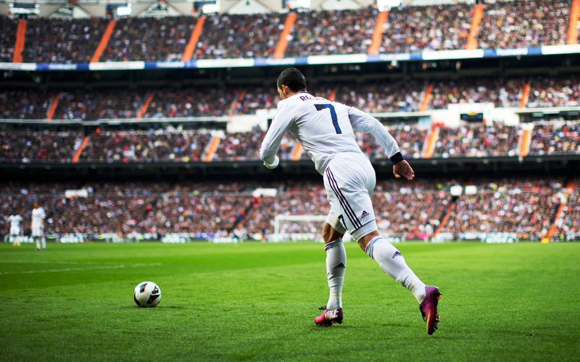 Cristiano Ronhjkhaldo Free Kick HD Wallpaper sdfffff. Thứ cần mua