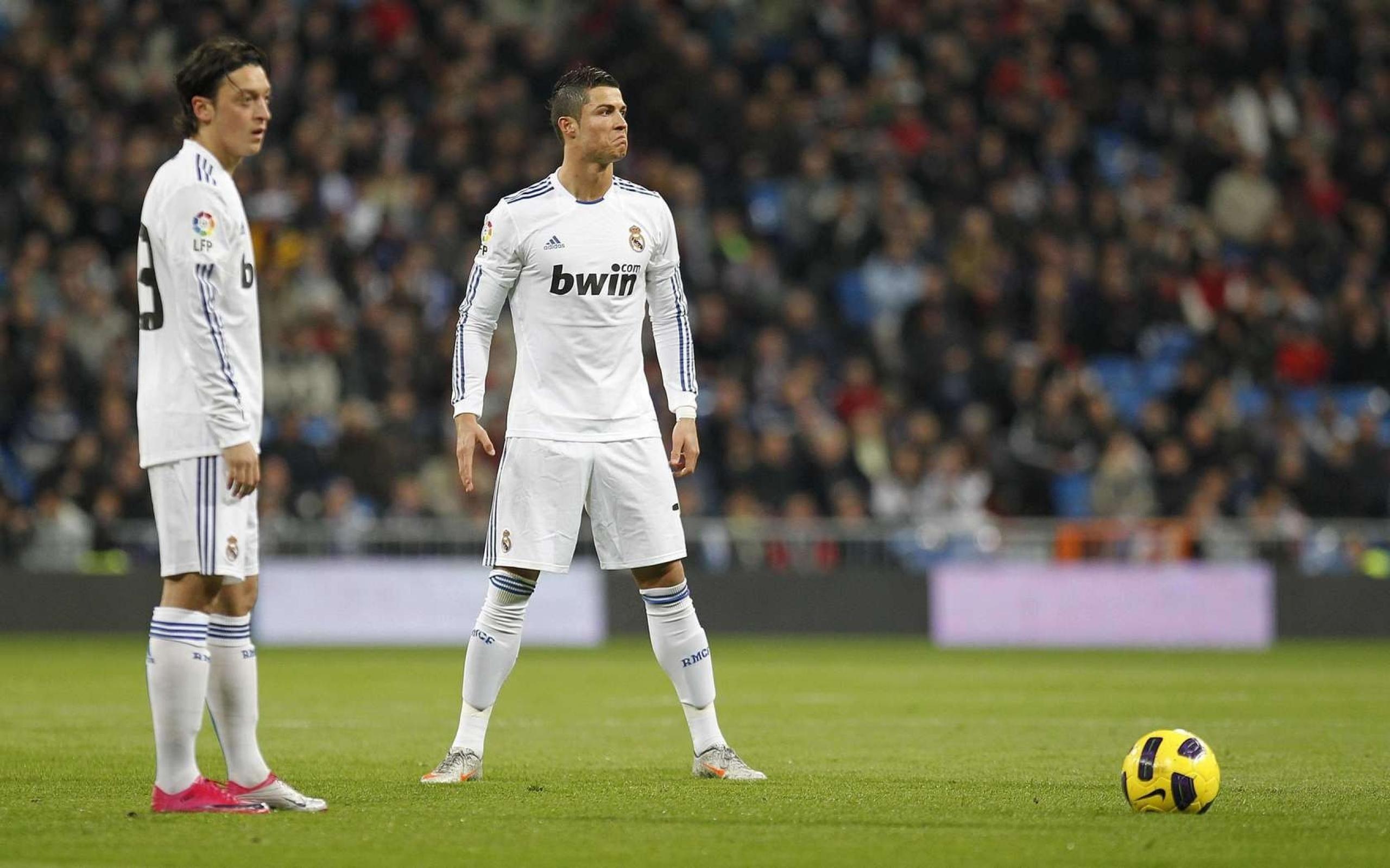 Cristiano Ronaldo Real Madrid Free Kick wallpaper. sports
