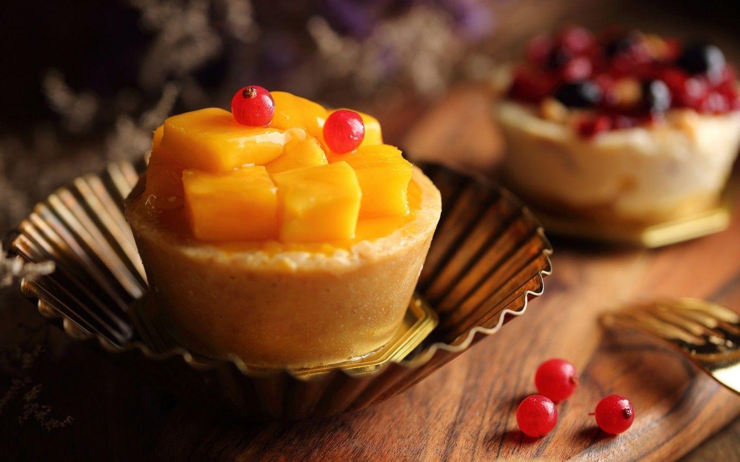 Download 1440x900 Mango, Dessert, Cake, Blurred, Pastry Wallpaper