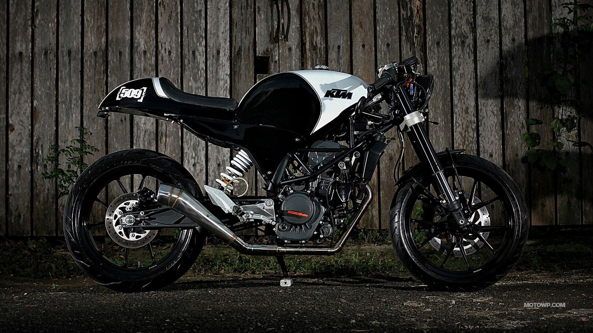 Custom motorcycle desktop wallpaper Studio Motor The Duke 2016 KTM