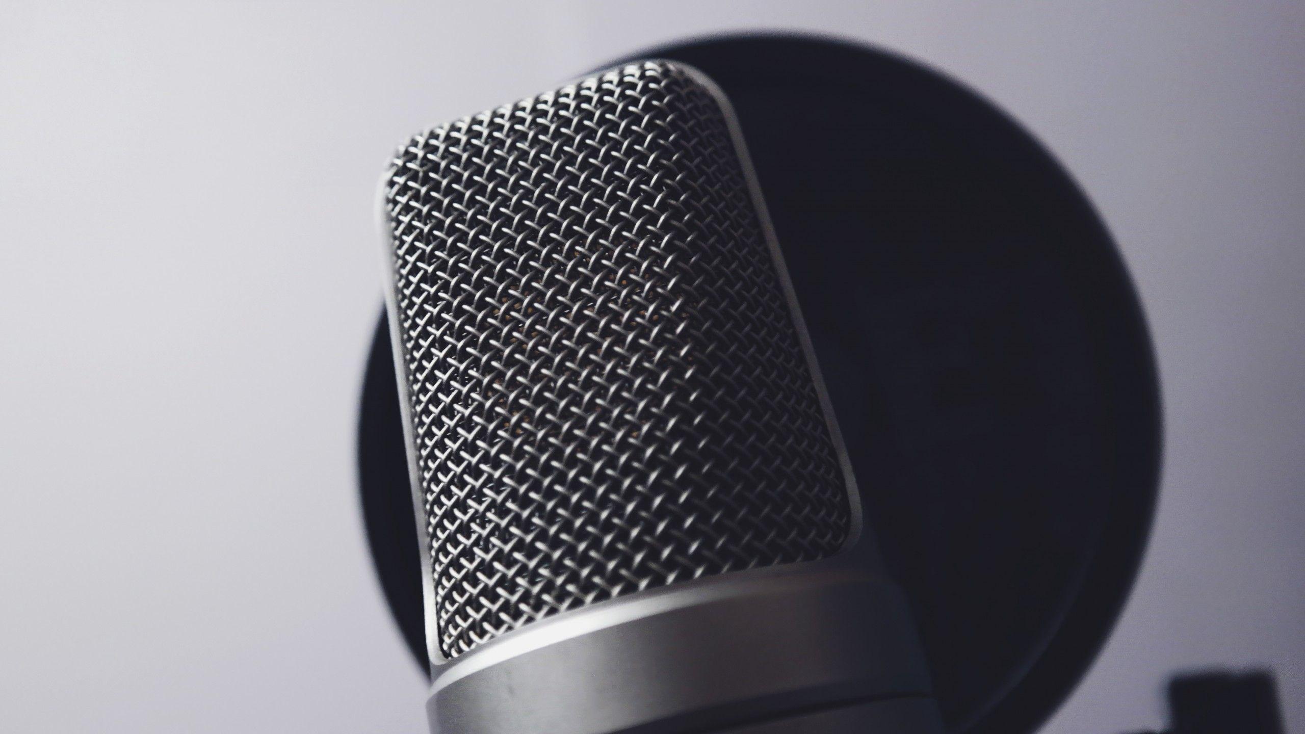 Download 2560x1440 Microphone, Close Up Wallpaper For IMac 27 Inch